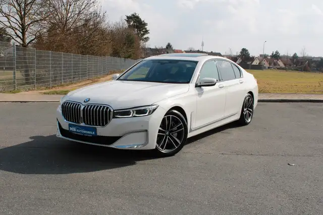BMW 750 d xDrive LASER SCHIEBED. HEAD-UP KEYLESS 19"A