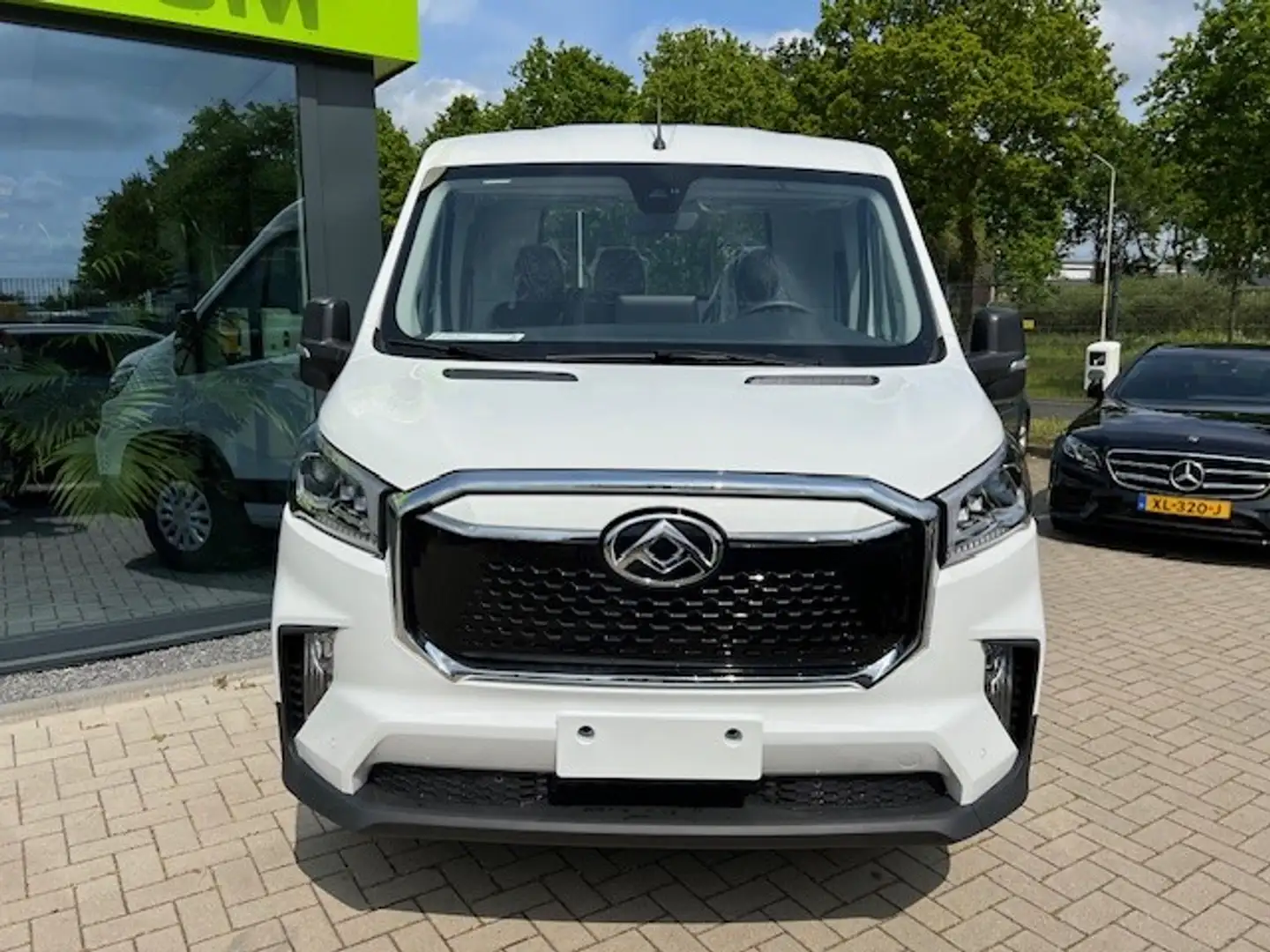 Maxus Deliver 9 E-DELIVER - Chassis L3 65kWh Beyaz - 2