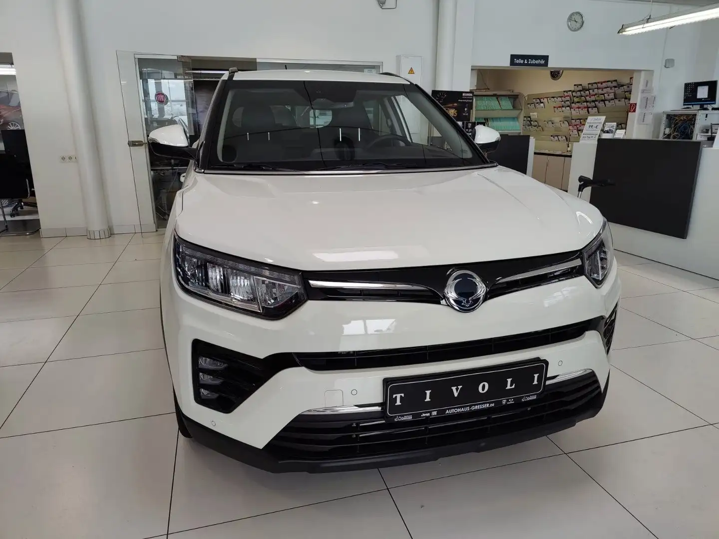 KGM Tivoli Blackline Automatik Wit - 2