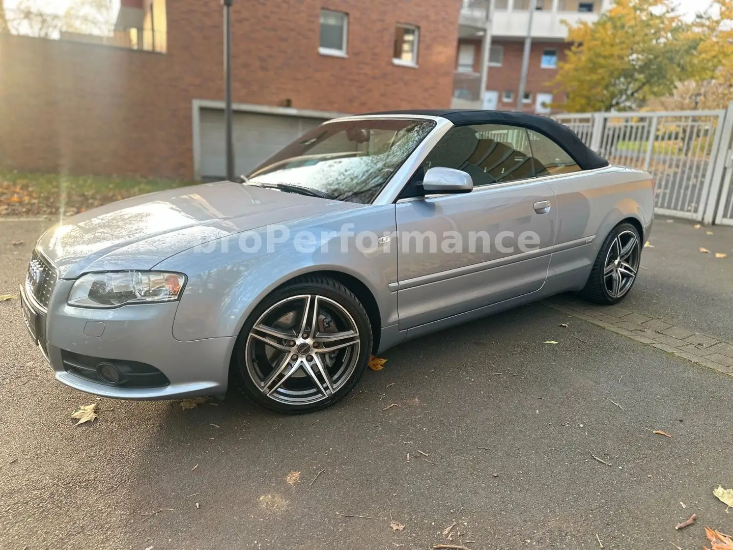 Audi A4 Cabriolet 2.0 TFSI S-Line *Automatik*Xenon* Silber - 2