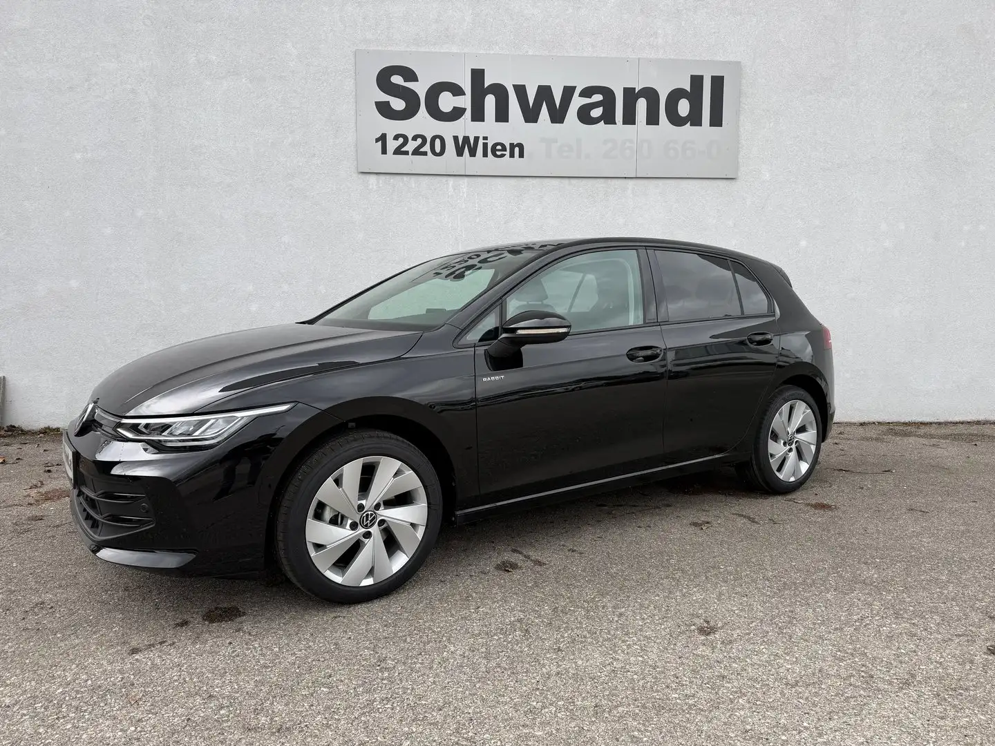 Volkswagen Golf Rabbit mHEV DSG Schwarz - 2