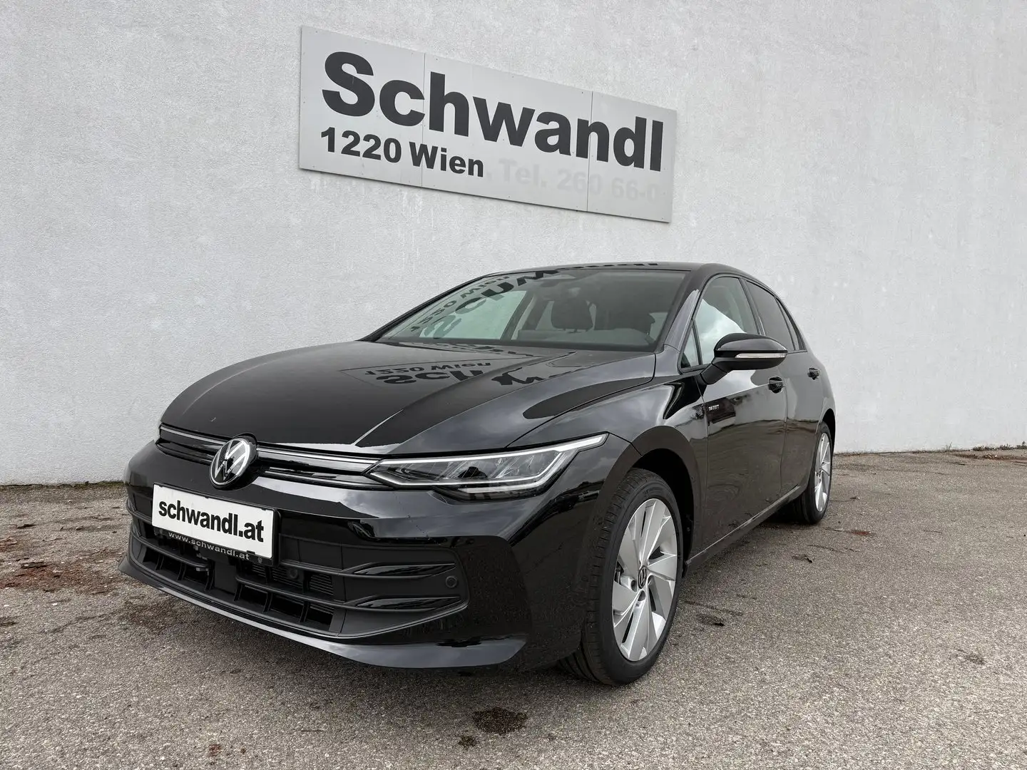 Volkswagen Golf Rabbit mHEV DSG Schwarz - 1