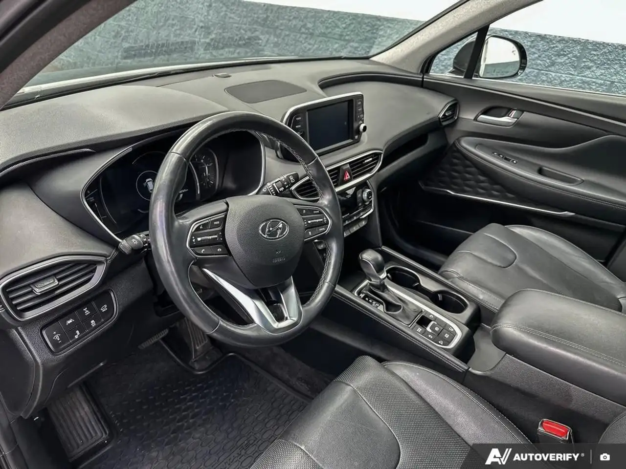 Hyundai SANTA FE photo Hyundai SANTA FE