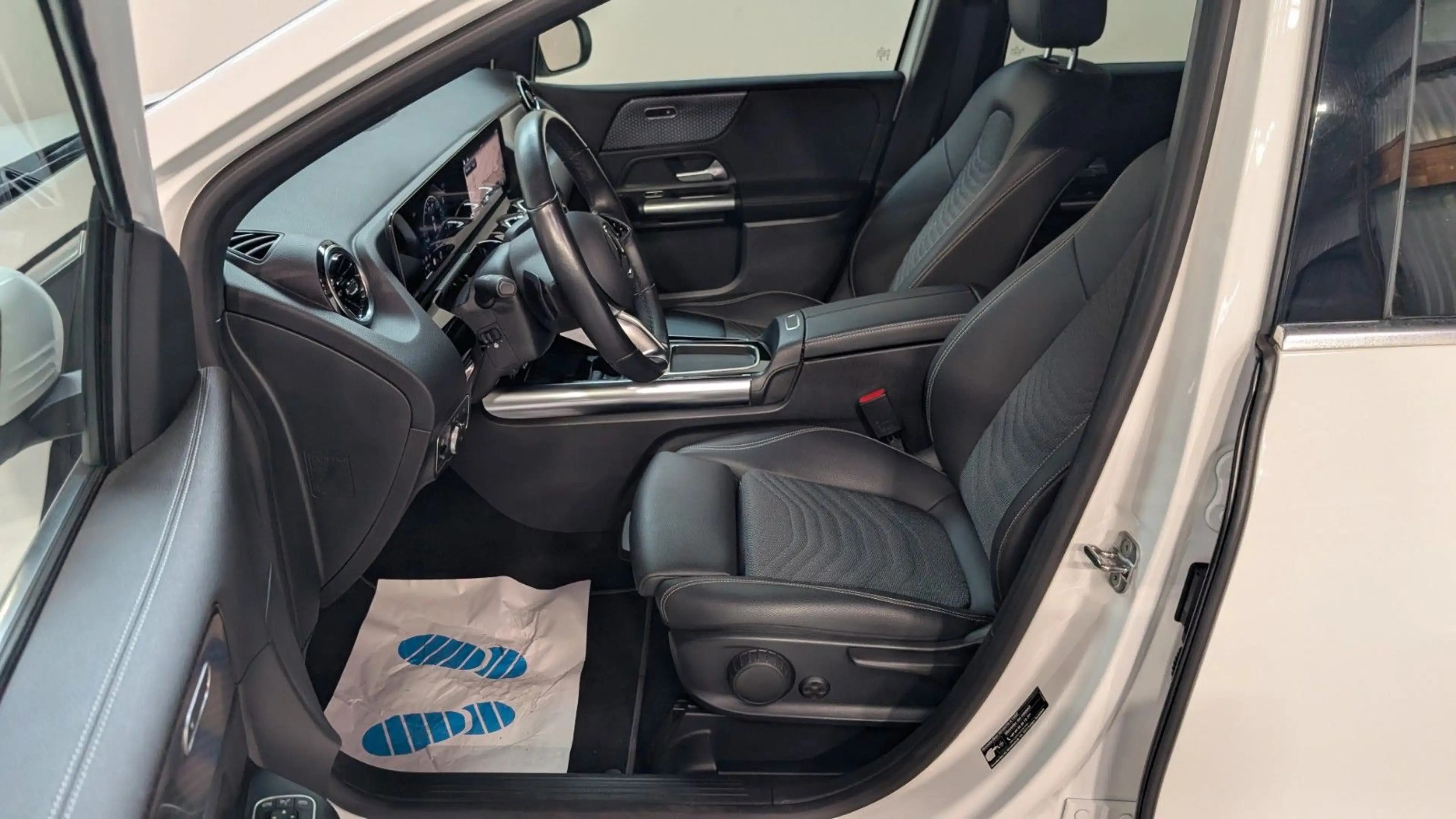 Mercedes-Benz B 220 d Aut. NAV*KAM*SPUR*MBUX*TOTWINKEL — photo 11