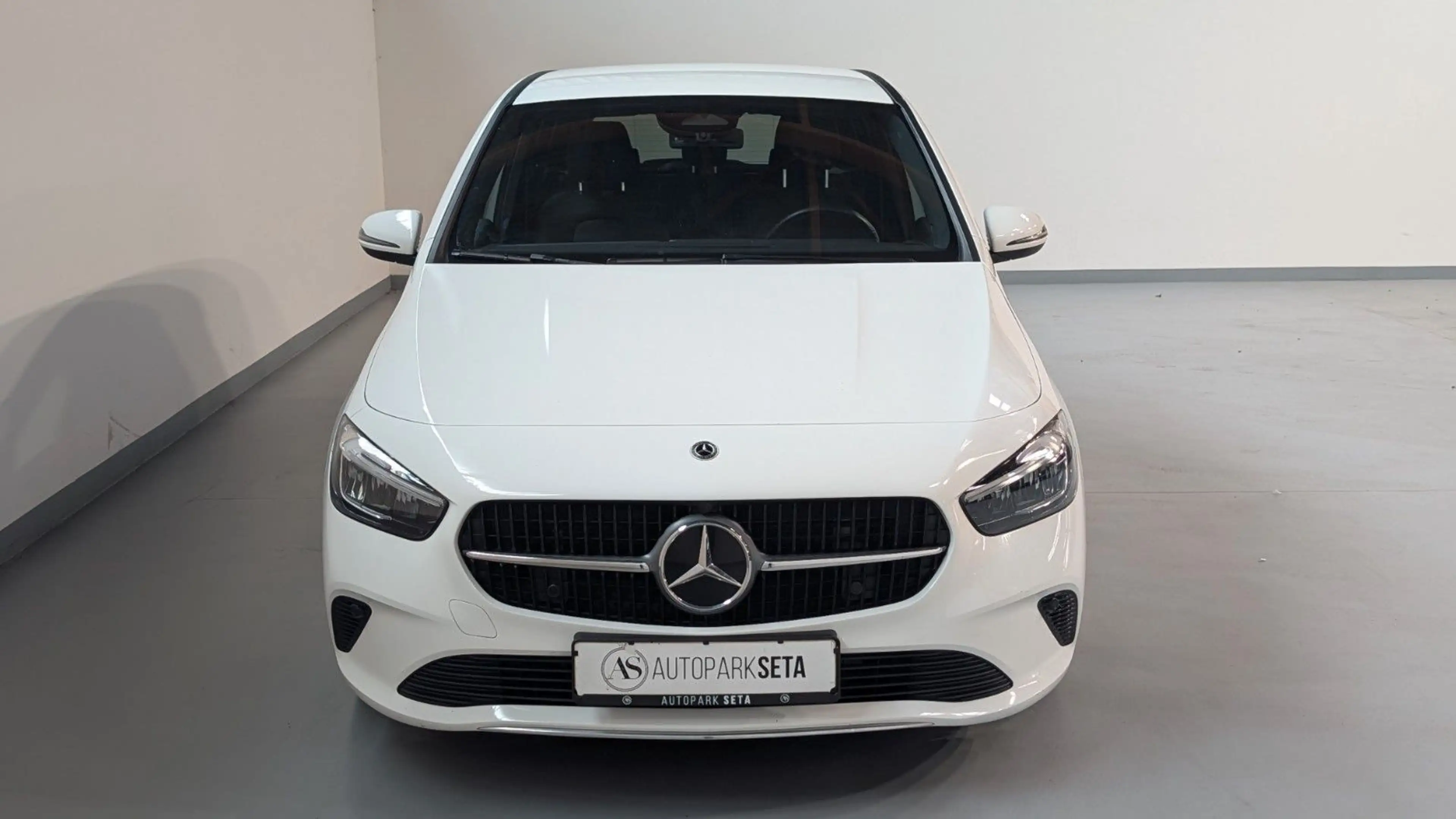 Mercedes-Benz B 220 d Aut. NAV*KAM*SPUR*MBUX*TOTWINKEL — photo 2