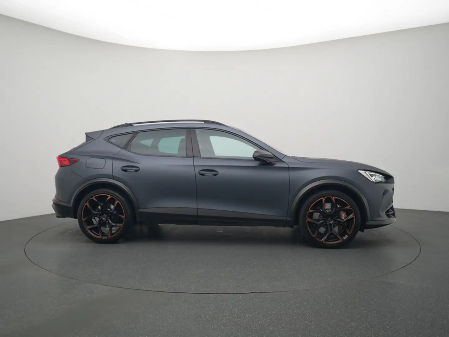 CUPRA Formentor VZ5 4D DSG LEDER KAM 360° NAVI ACC Gris - 2