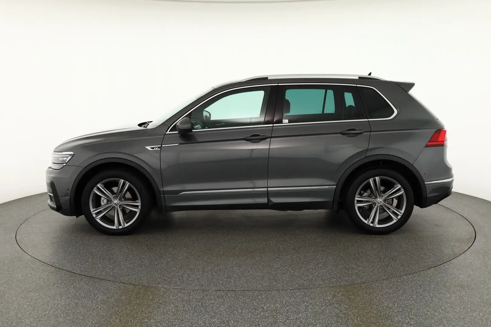 Volkswagen Tiguan 1.5 TSI DSG R-Line LED ACC Head-Up AHK Gris - 2