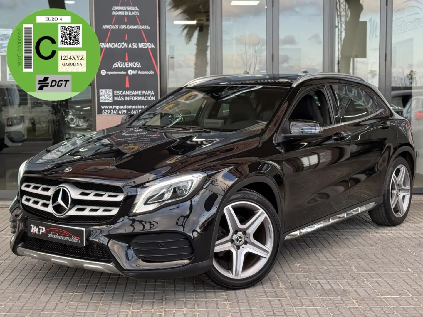 Mercedes-Benz GLA 180 7G-DCT Negro - 1
