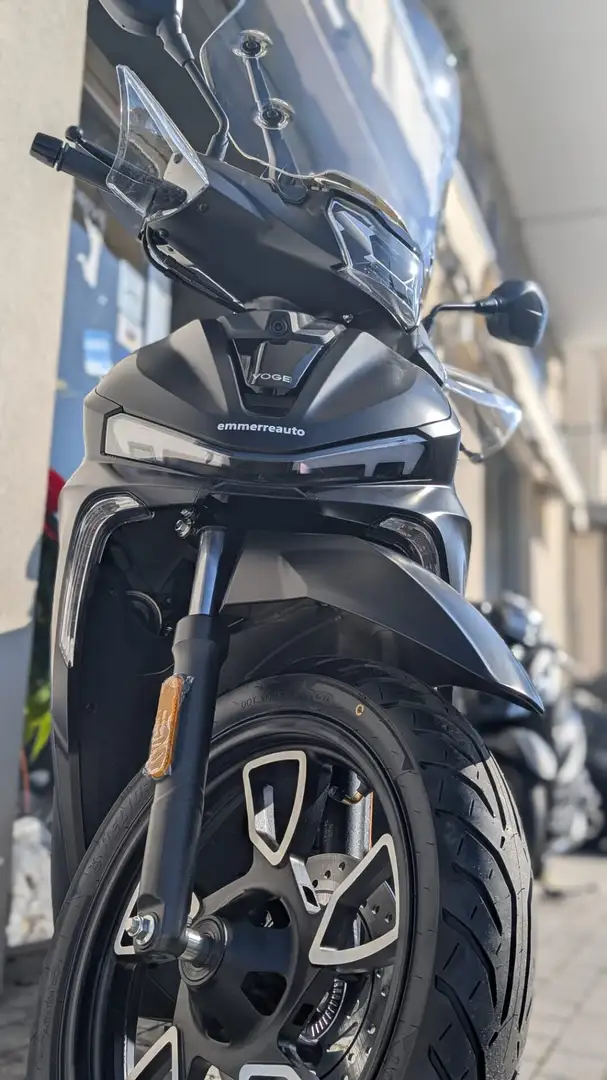 Voge SFIDA SR16 125 NUOVO Zwart - 2