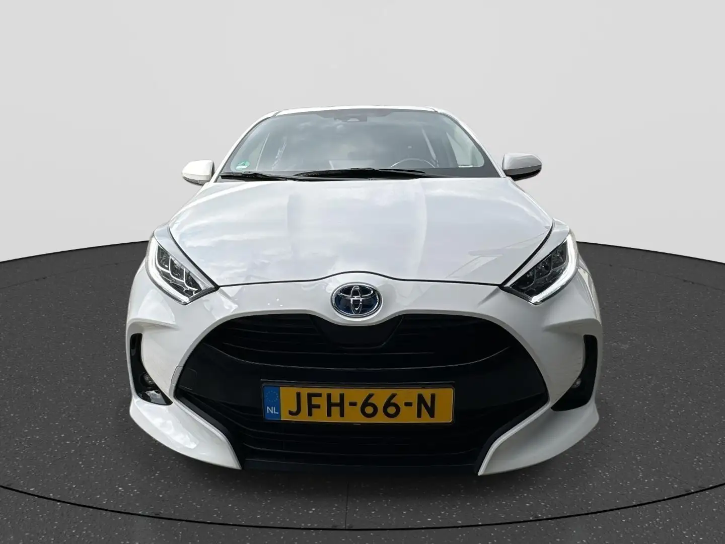 Toyota Yaris 1.5 Hybrid Dynamic Edition | Rijklaar | Blanc - 2