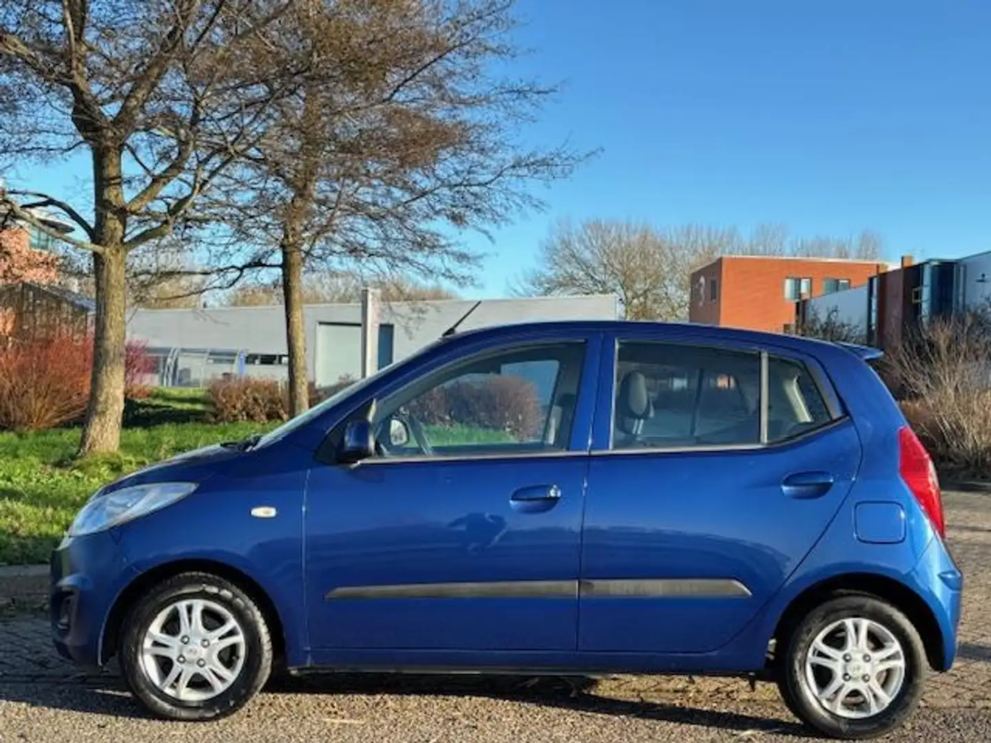Hyundai i10 1.1 i-Drive Cool 5-Drs Stuurbekrachtiging Airco El Blauw - 2