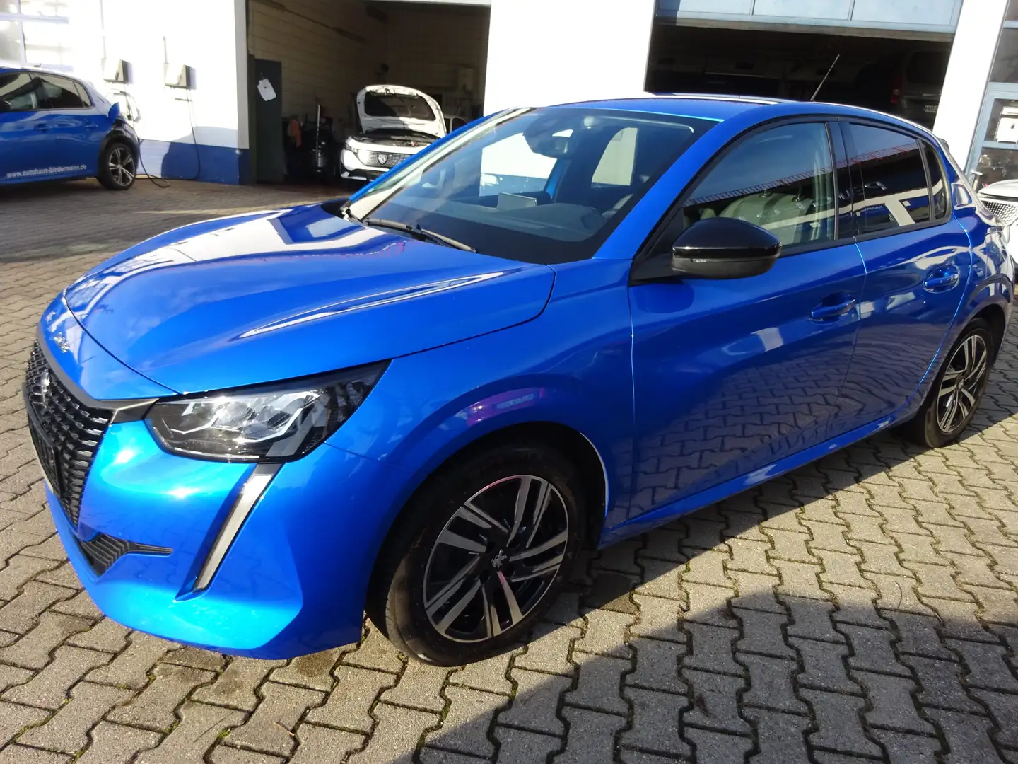 Peugeot 208 Allure/Navi/DAB/SNZ/City-Paket/ Bleu - 2