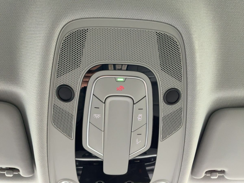 Audi A4 40 TDI S-TR QU S-LINE LED+NAVI+SHZ+18" — photo 17