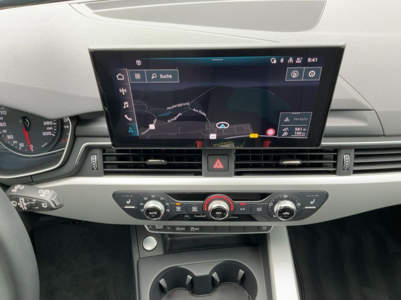 Audi A4 40 TDI S-TR QU S-LINE LED+NAVI+SHZ+18" — photo 11