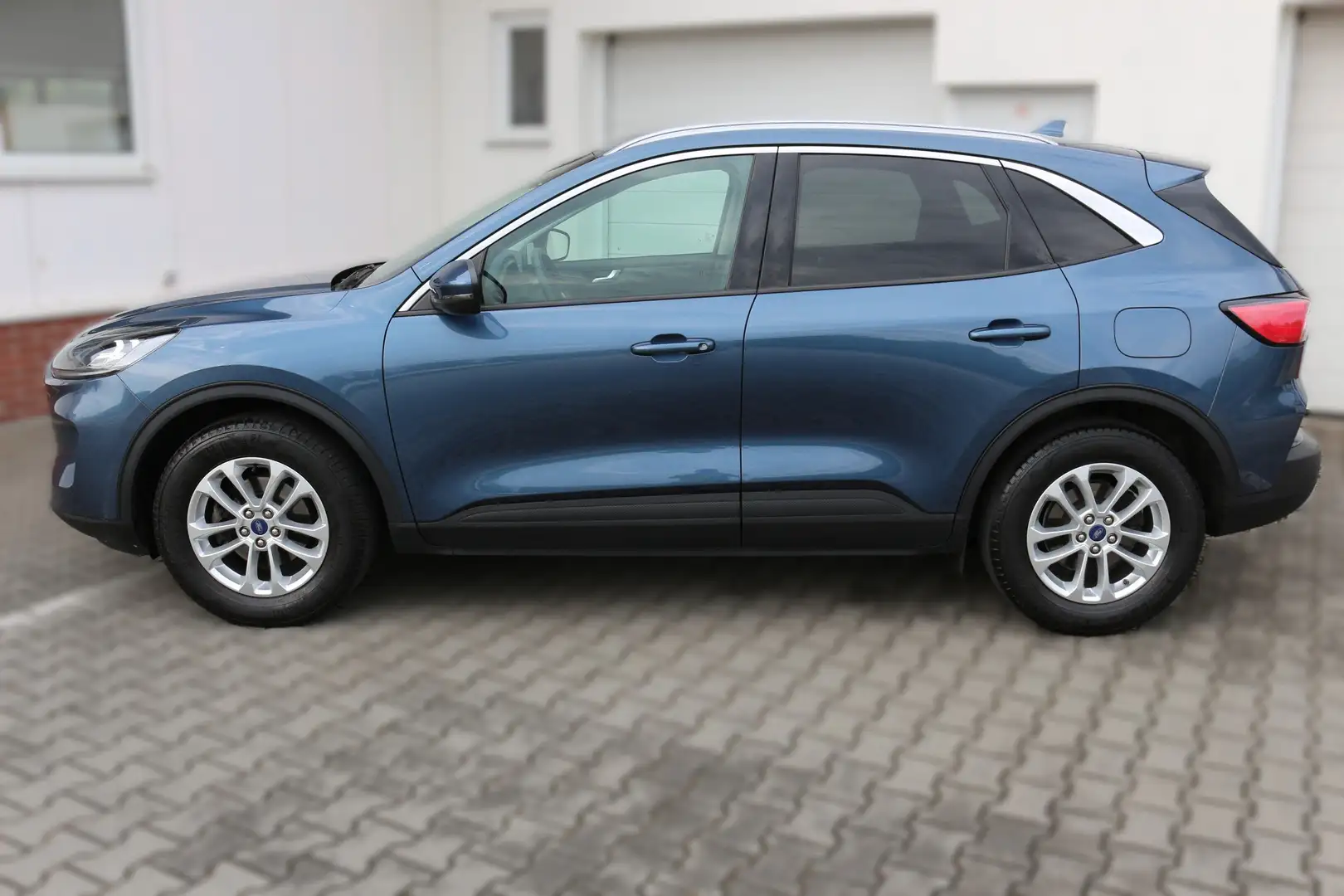 Ford Kuga Titanium X, LED Scheinwerfer, elektr. Heckklappe Blau - 2