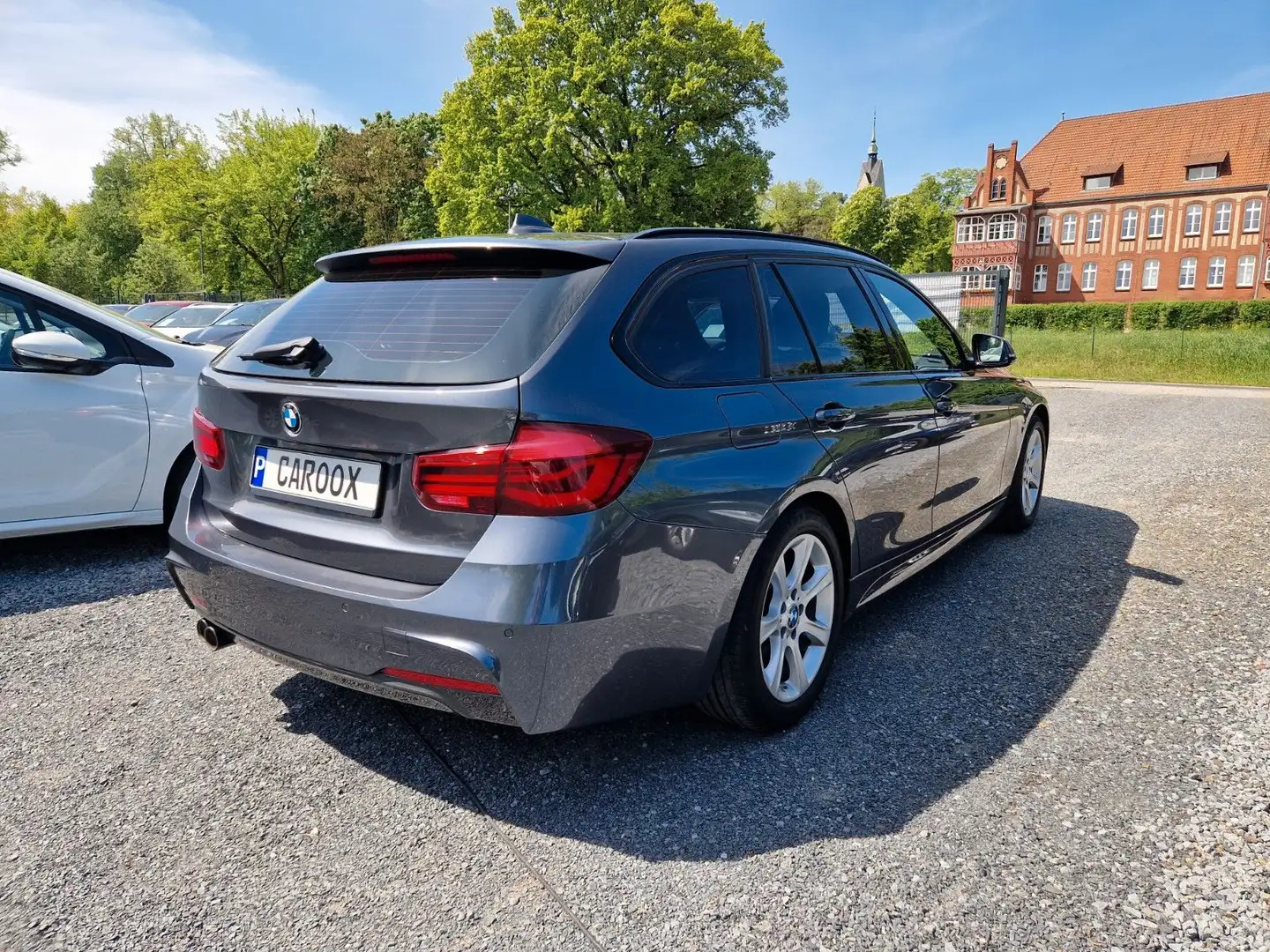 BMW 320 d Touring M-Sport AT LEDER HUD LED 1.HAND Gris - 2
