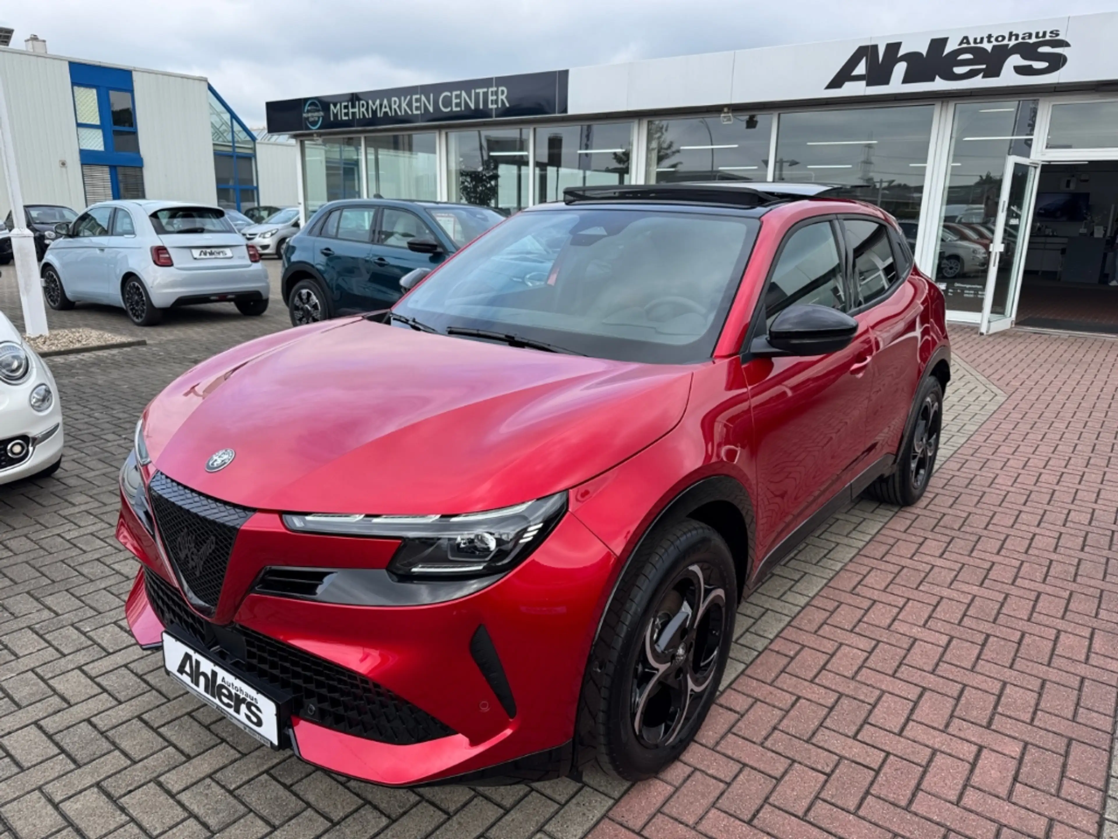 Alfa Romeo Junior Ibrida Ti+SCHIEBEDACH+NAVI+ELSITZE+ELHECK+ — photo 3