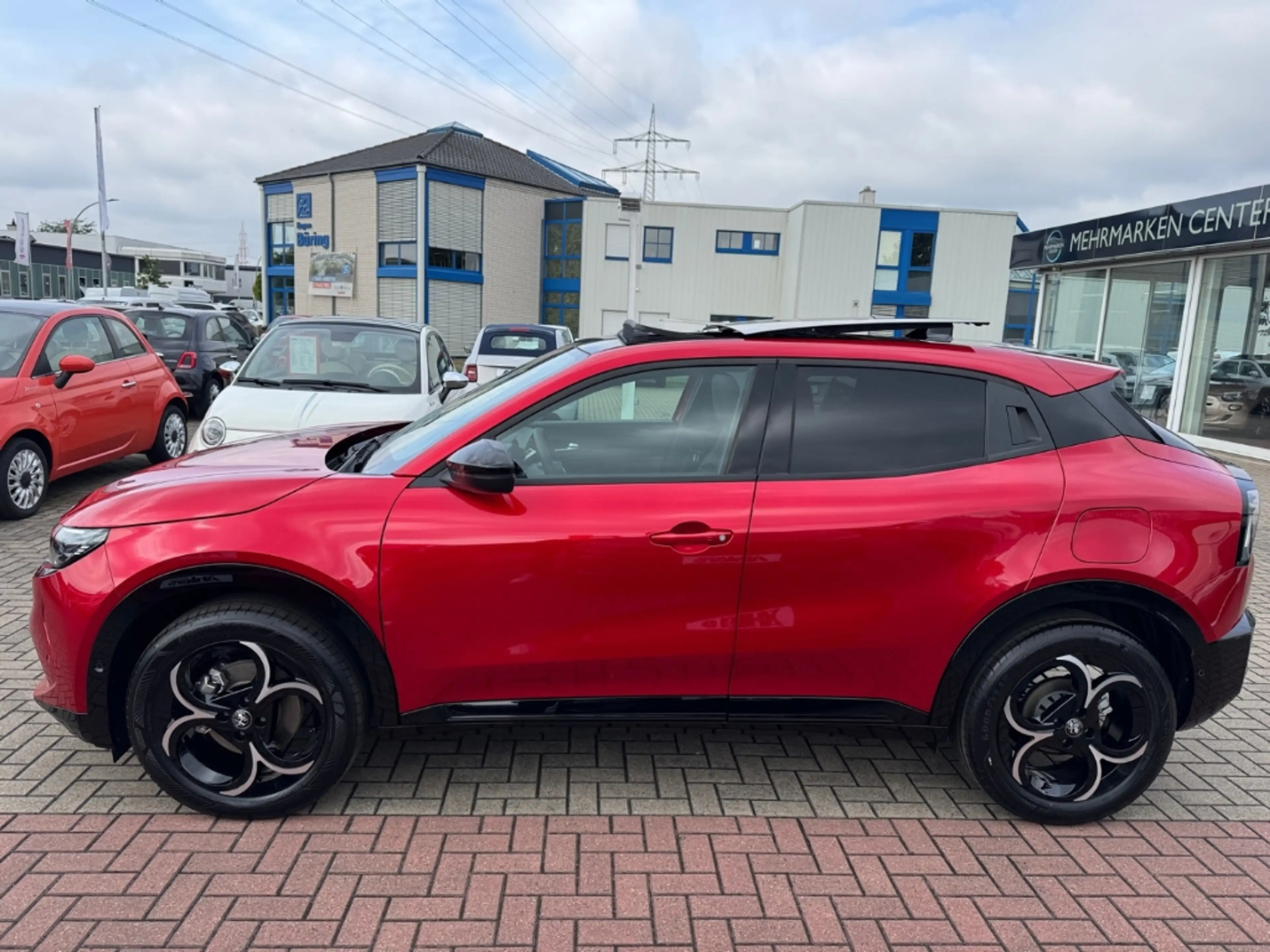 Alfa Romeo Junior Ibrida Ti+SCHIEBEDACH+NAVI+ELSITZE+ELHECK+ — photo 4