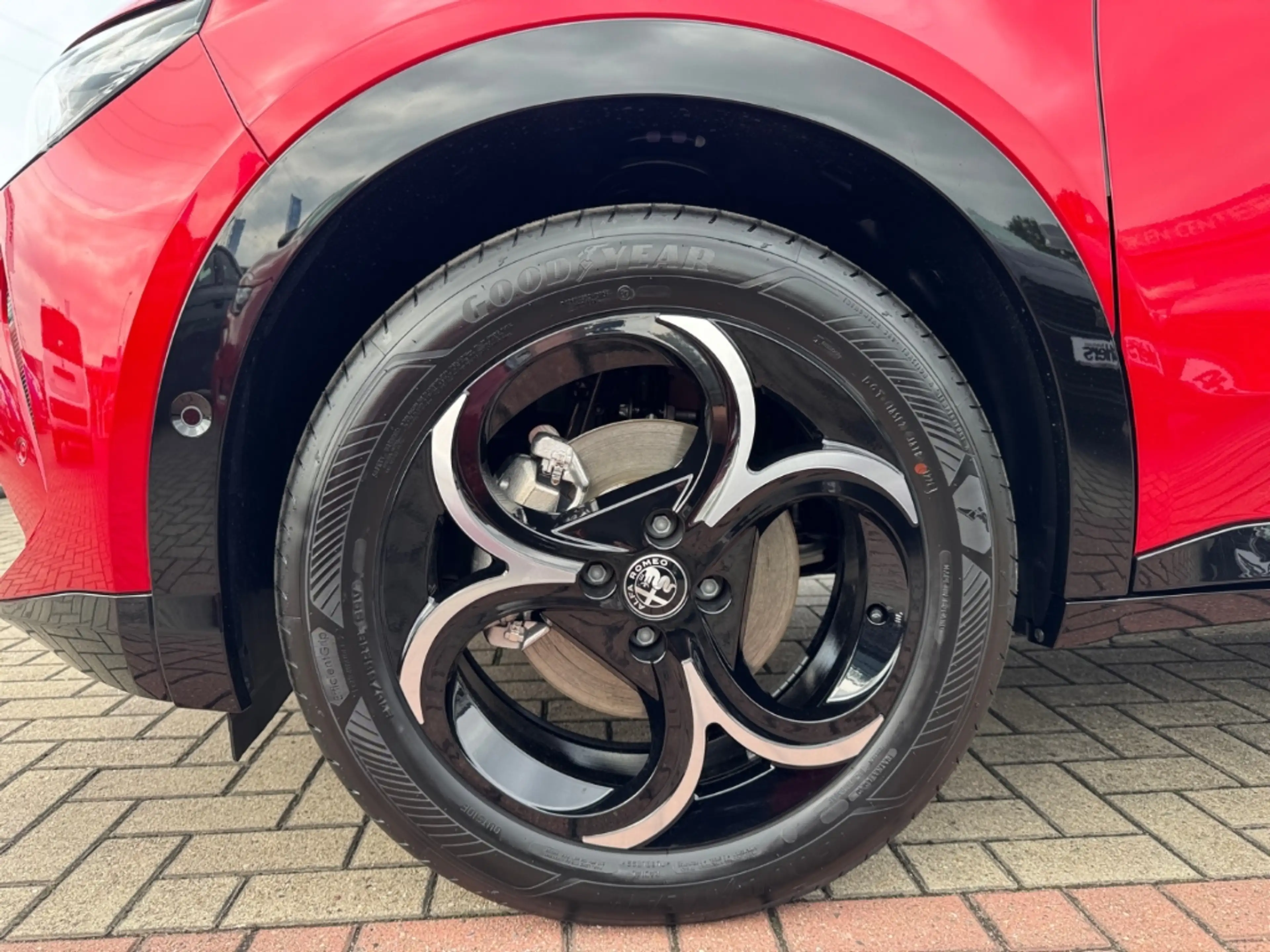 Alfa Romeo Junior Ibrida Ti+SCHIEBEDACH+NAVI+ELSITZE+ELHECK+ — photo 11