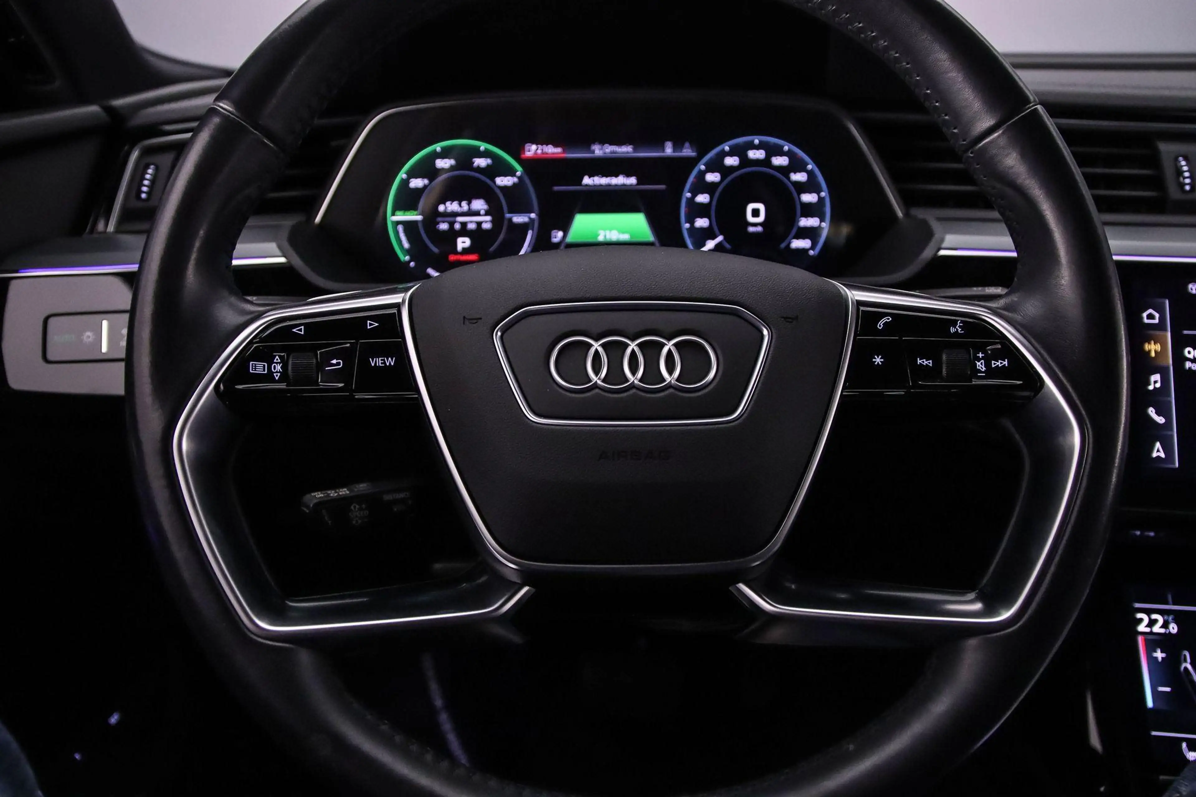 Audi e-tron 50 quattro Business edition Plus 71 kWh | Adaptiev — photo 13