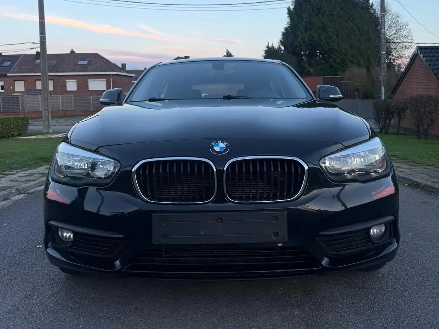 BMW 116 116i Noir - 1