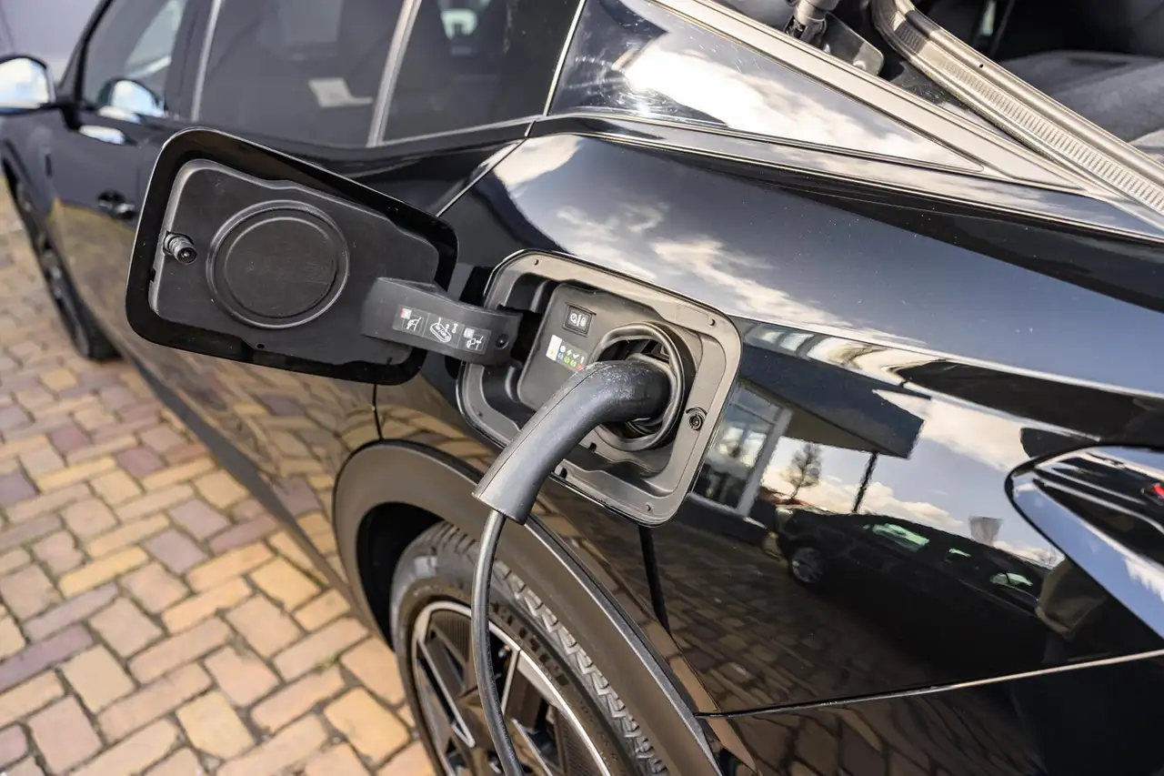 Peugeot 408 1.6 HYbrid GT 180 EAT8|Car-Play|Camera|191 PK 34