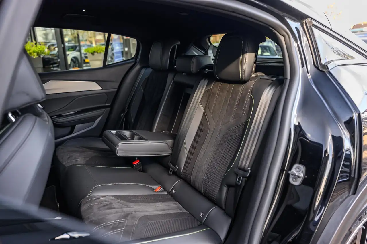 Peugeot 408 1.6 HYbrid GT 180 EAT8|Car-Play|Camera|191 PK 26