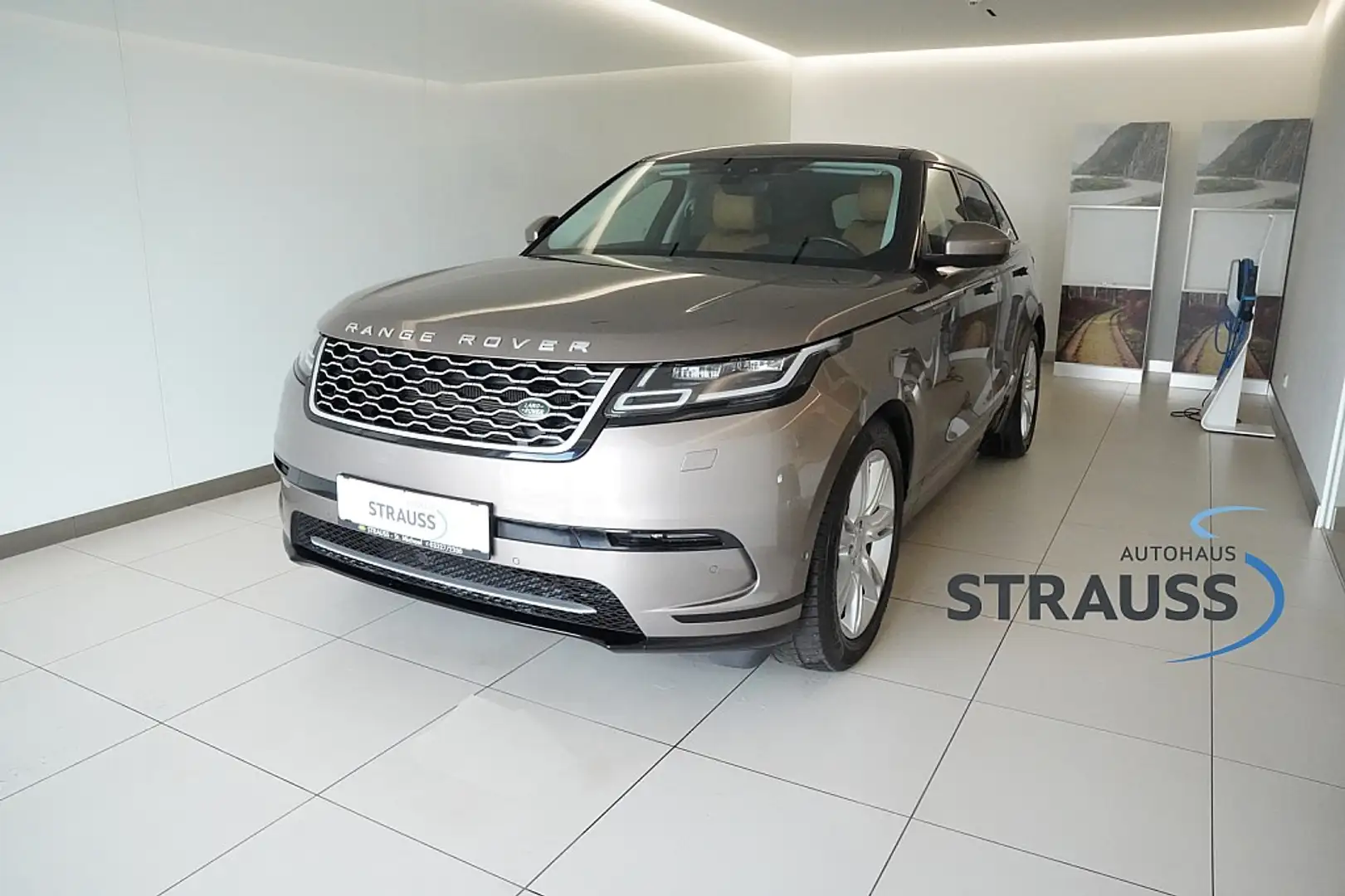 Land Rover Range Rover Velar SE 2,0 Twinturbo Allrad Aut. - 1