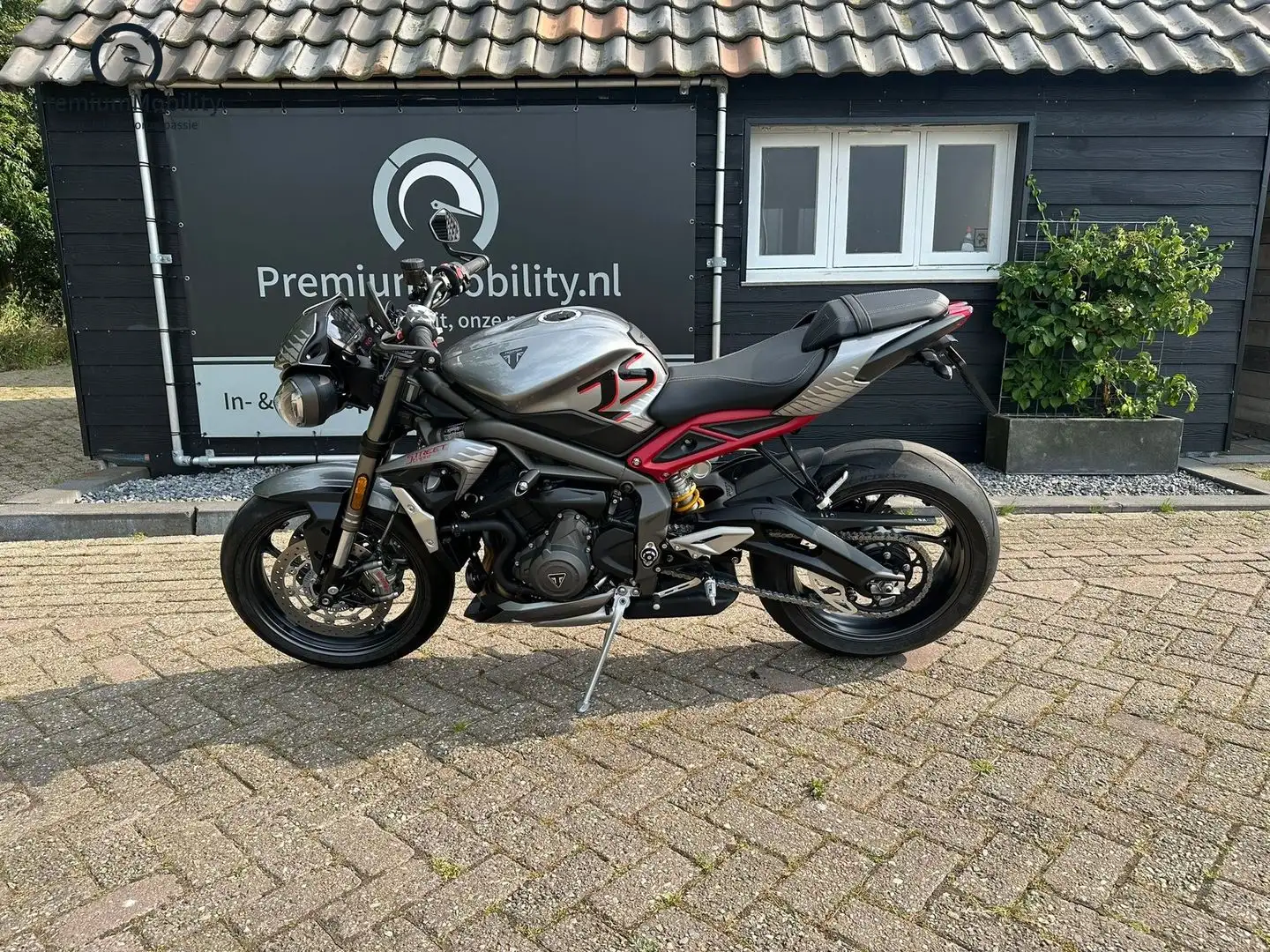 Triumph Street Triple 765 RS Gri - 2