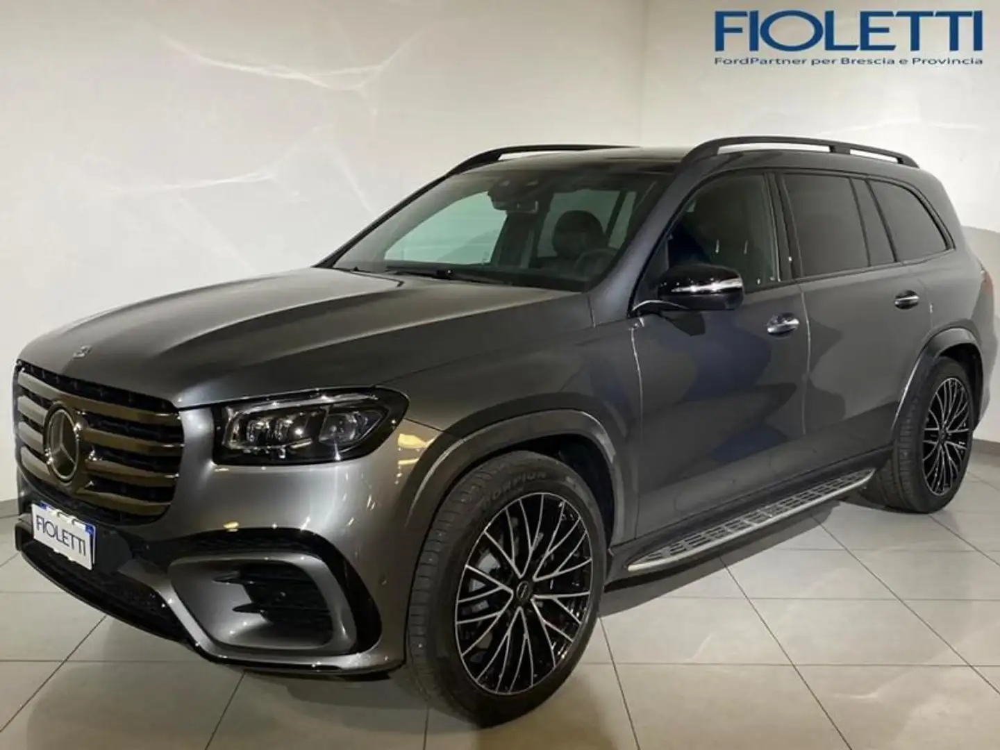 Mercedes-Benz GLS 450 GLS 450 d 4Matic AMG Line Premium Plus Šedá - 1