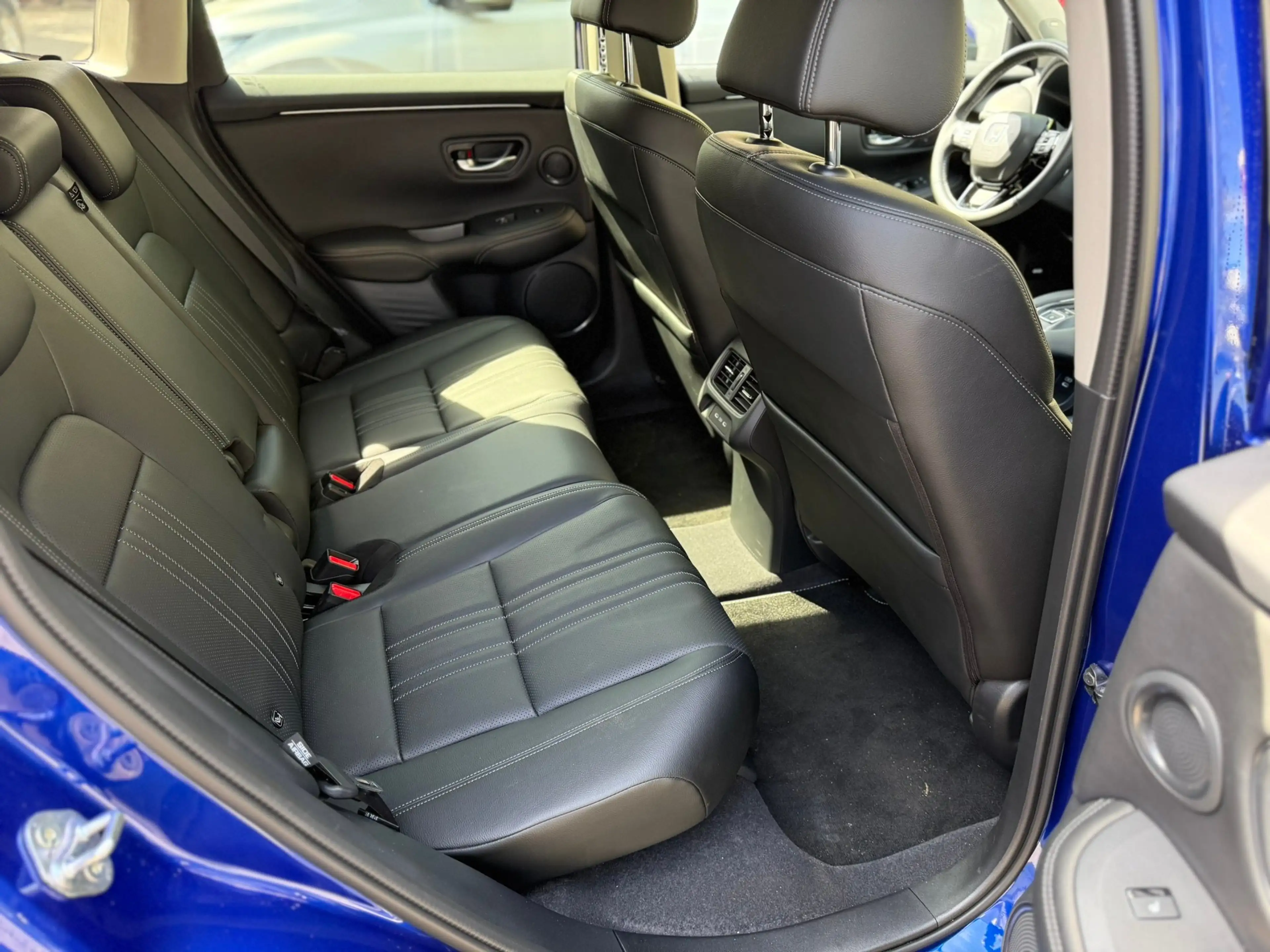 Honda ZR-V e:HEV 2.0 i-MMD Hybrid Advance PanoramaDach — photo 5