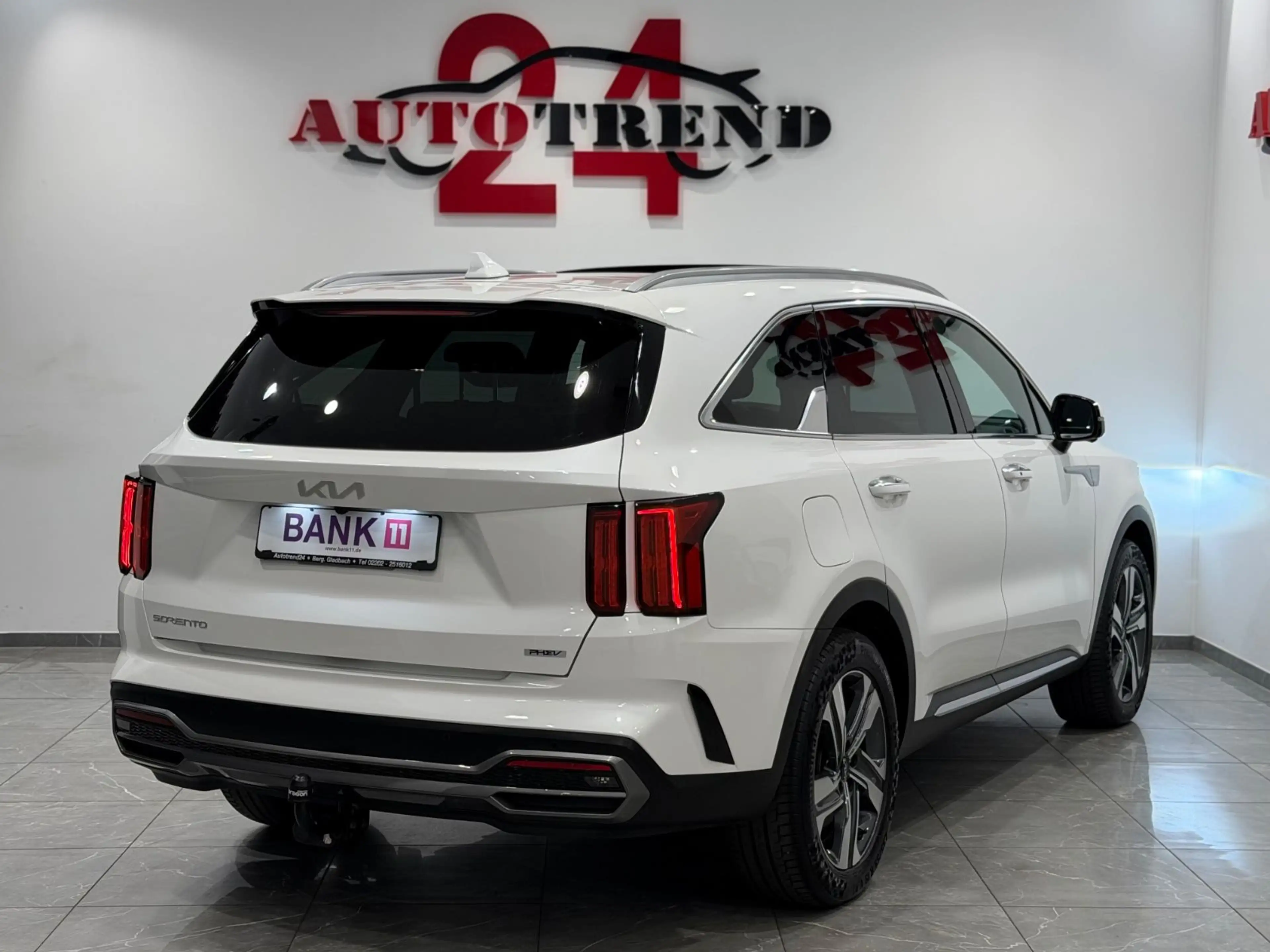 Kia Sorento Platinum 4WD Plug-In Hybrid 7-SITZER — photo 12