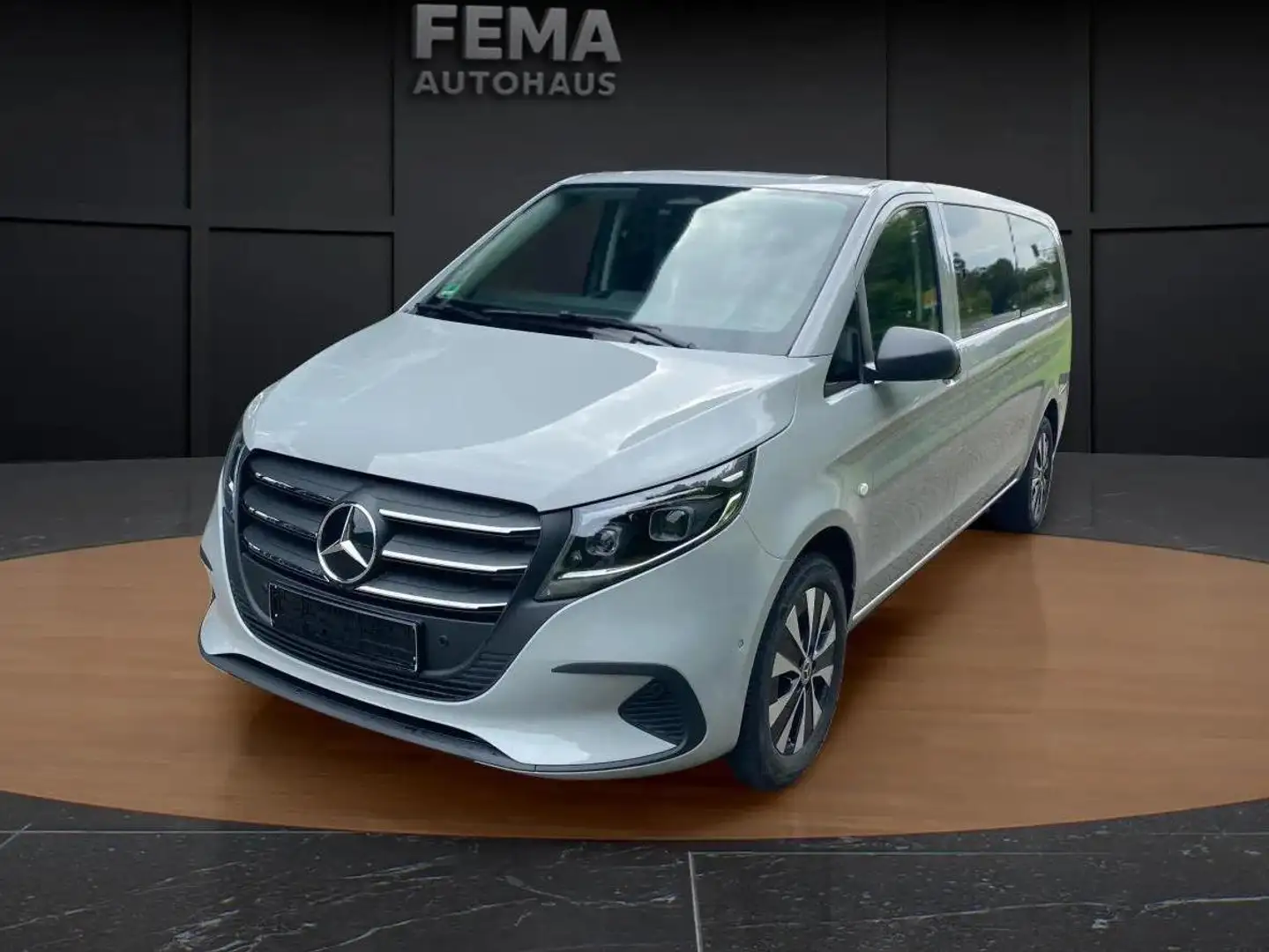 Mercedes-Benz Vito Vito 119 CDI 4MATIC Tourer Extralang Grau - 2