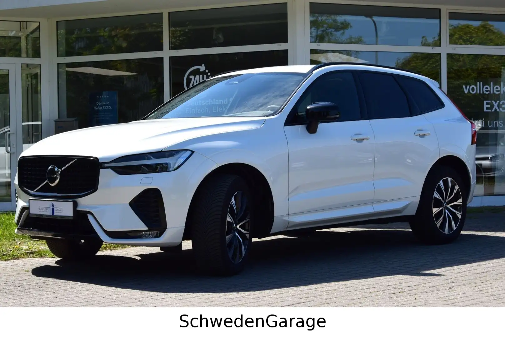 Volvo XC60 Plus Dark B4 AWD/ AHK Blanc - 2