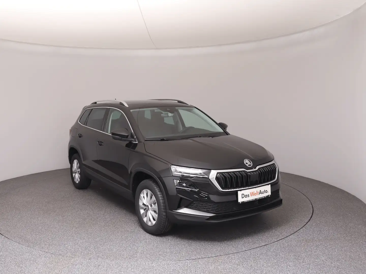 Skoda Karoq Selection TSI Schwarz - 2