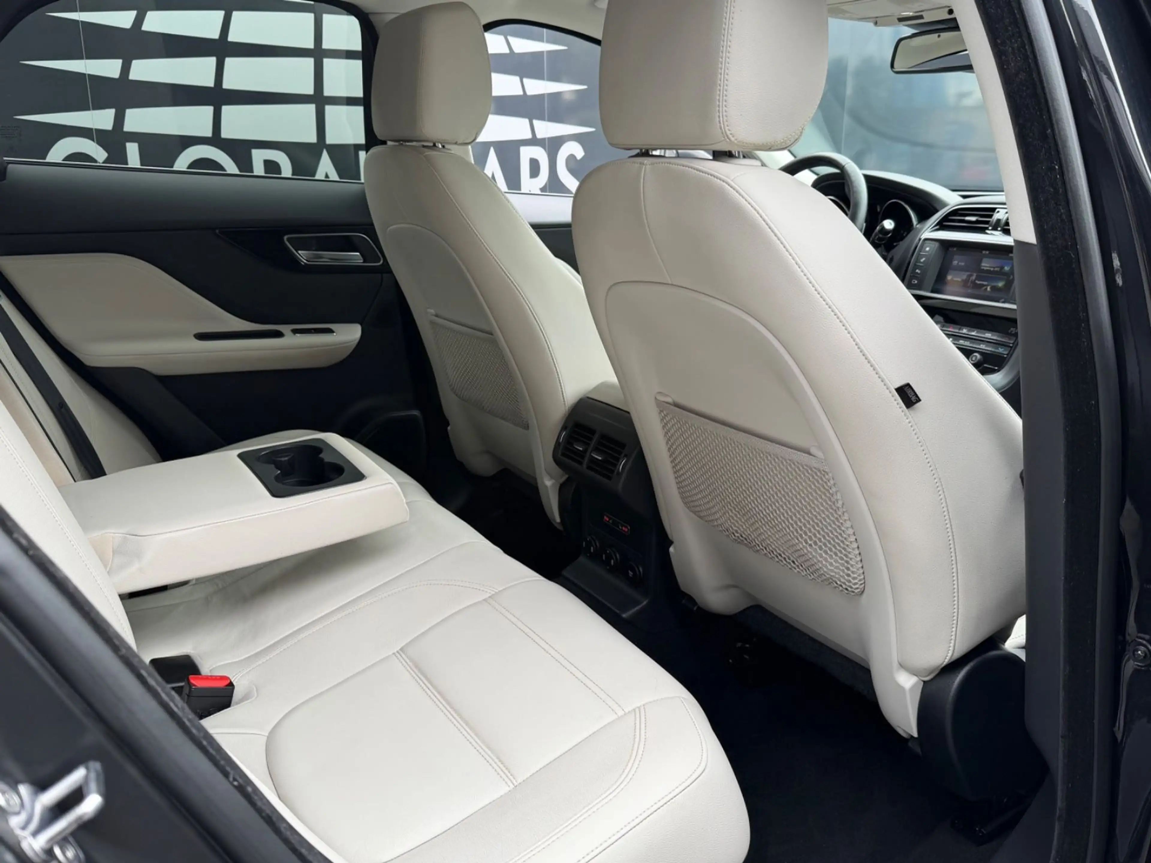 Jaguar F-Pace F-PACE P250*25T*PRESTIGE*AWD*DYNAMIC*LEDER BEIGE — photo 15