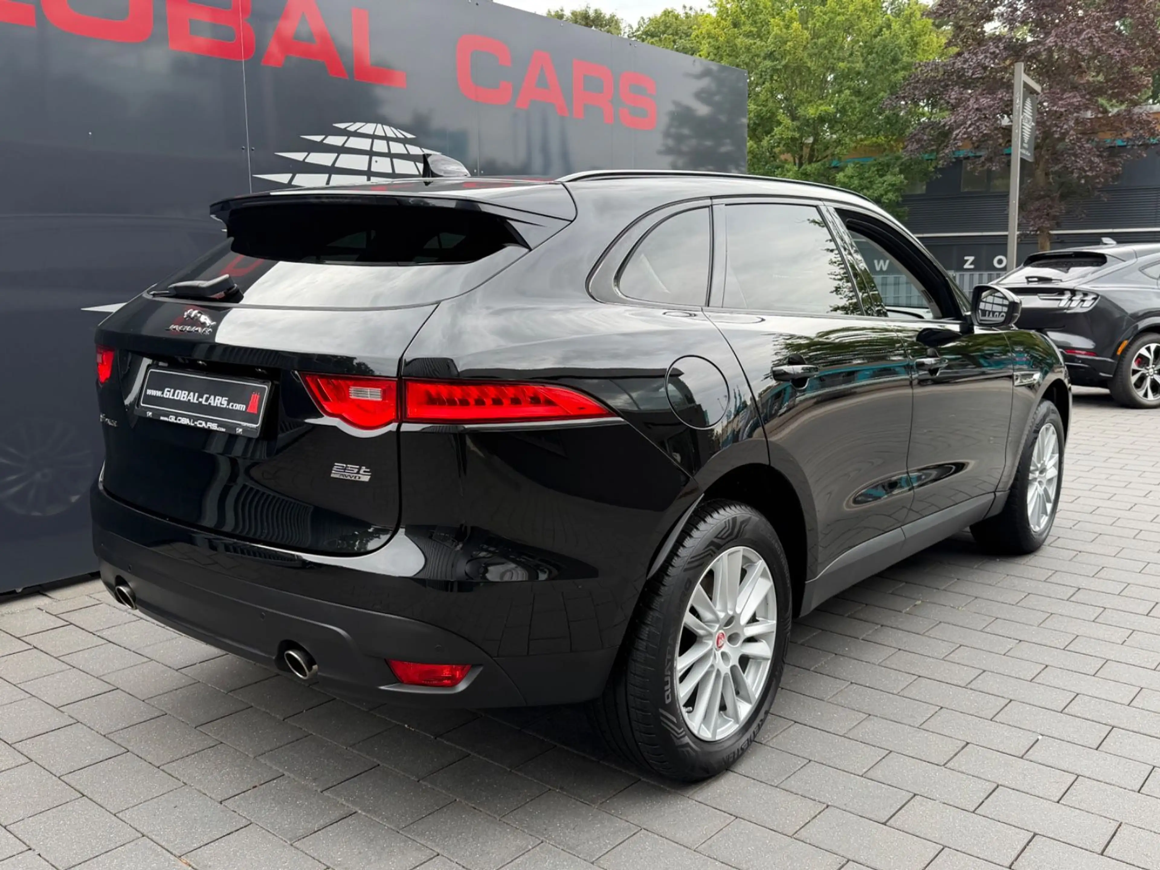 Jaguar F-Pace F-PACE P250*25T*PRESTIGE*AWD*DYNAMIC*LEDER BEIGE — photo 10