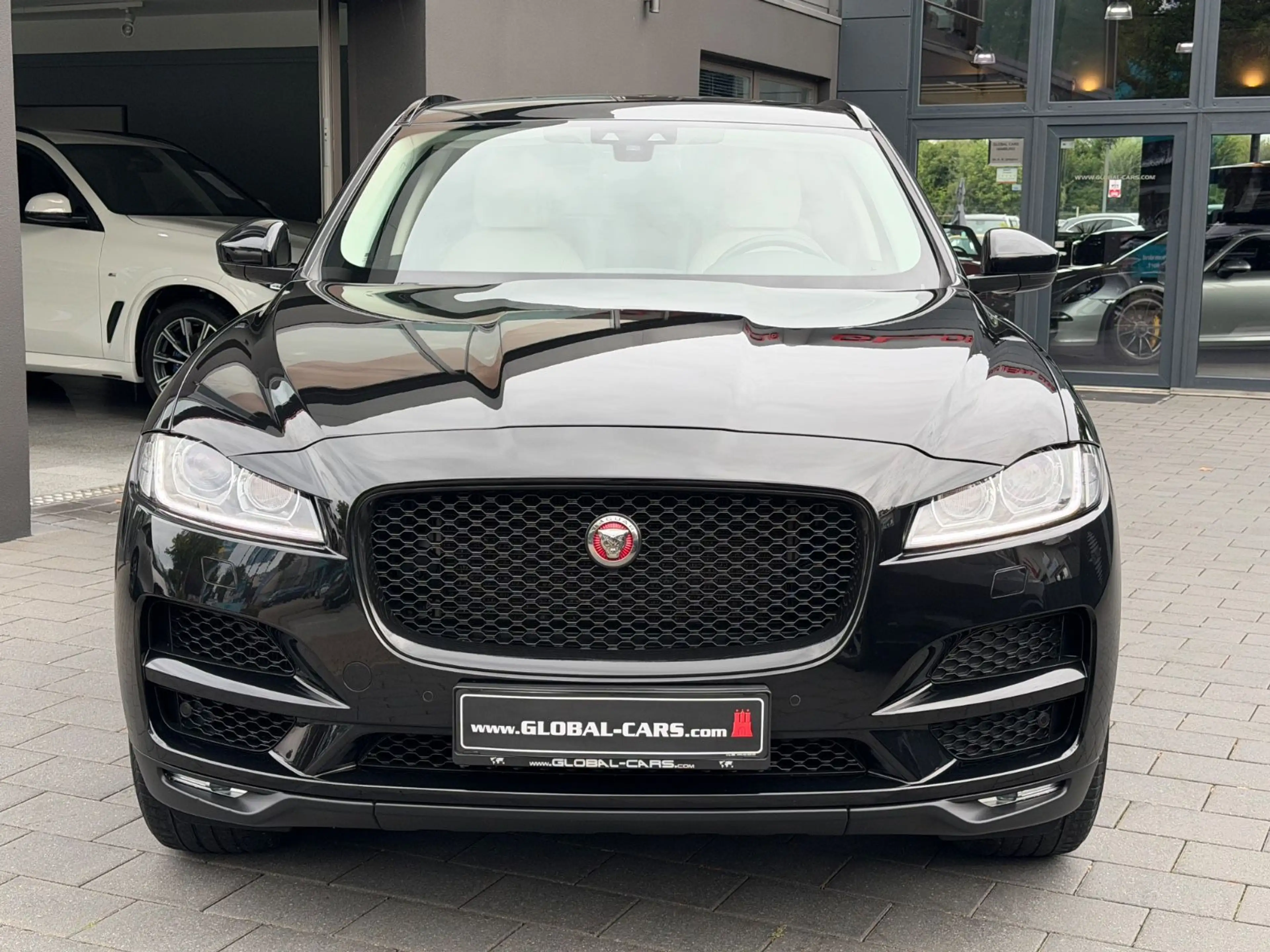 Jaguar F-Pace F-PACE P250*25T*PRESTIGE*AWD*DYNAMIC*LEDER BEIGE — photo 4