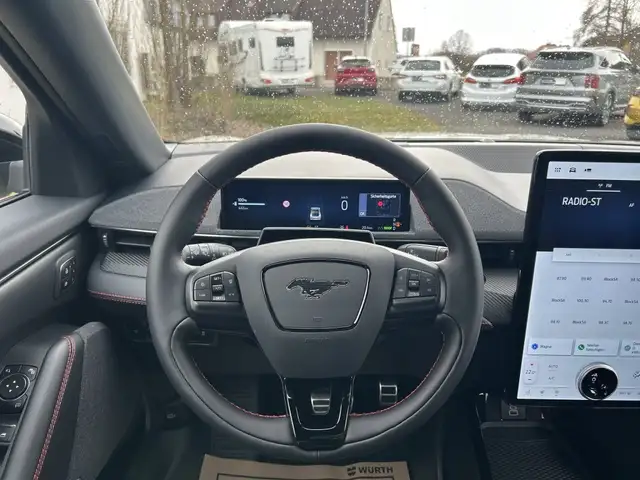 Ford Mustang Mach-E Mach-E Premium Extended Range  88kWh 276PS RWD Ansicht 15