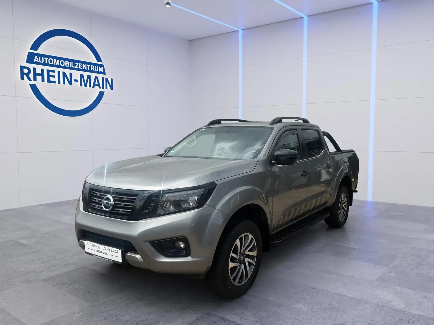 Nissan NP300 N-Guard Double Cab 4x4 ZKD DEFEKT Gris - 1