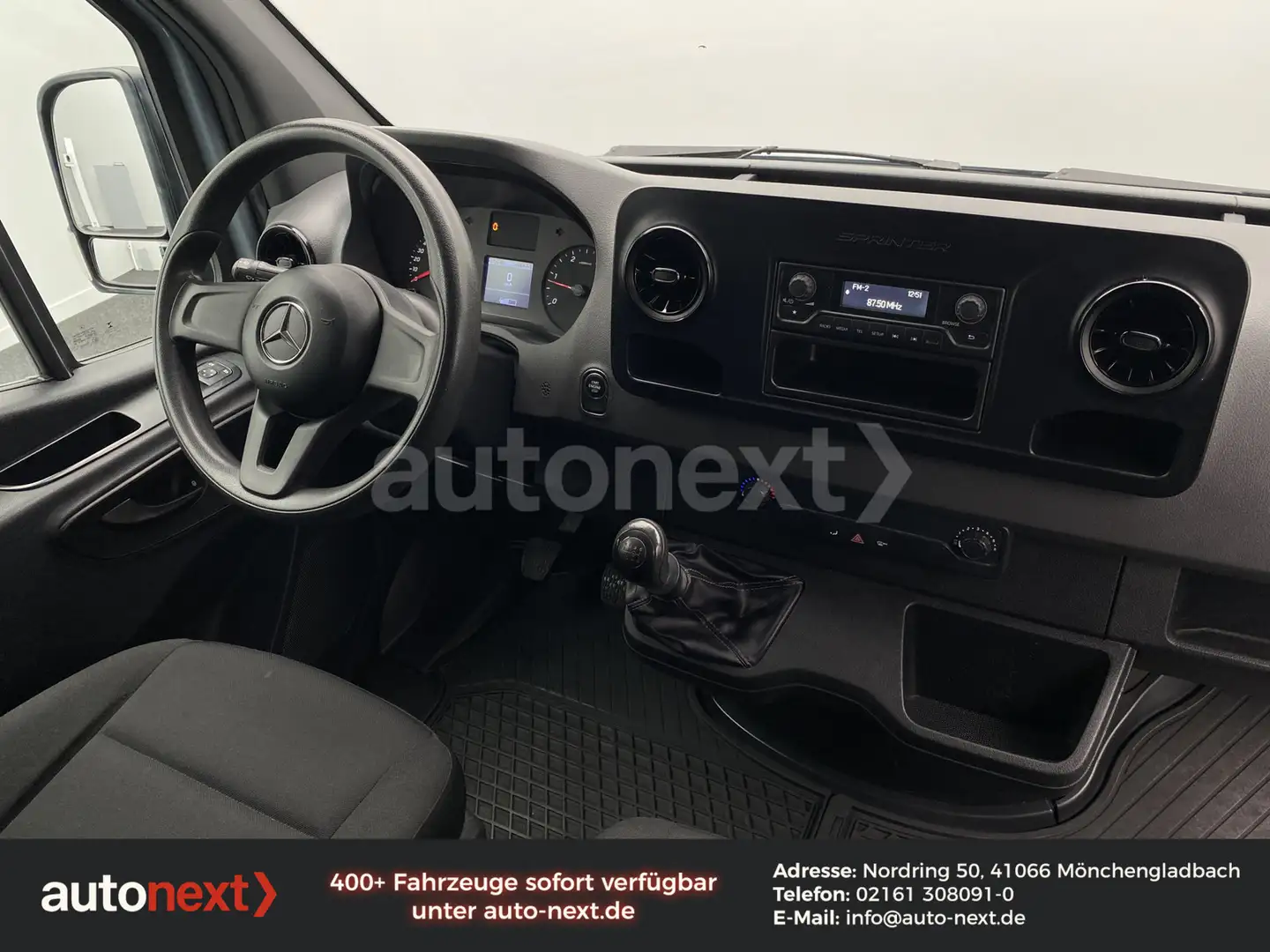 Mercedes-Benz Sprinter 211 Kompakt *1.Hand* AHK+3-Sitze (4384) Gris - 2