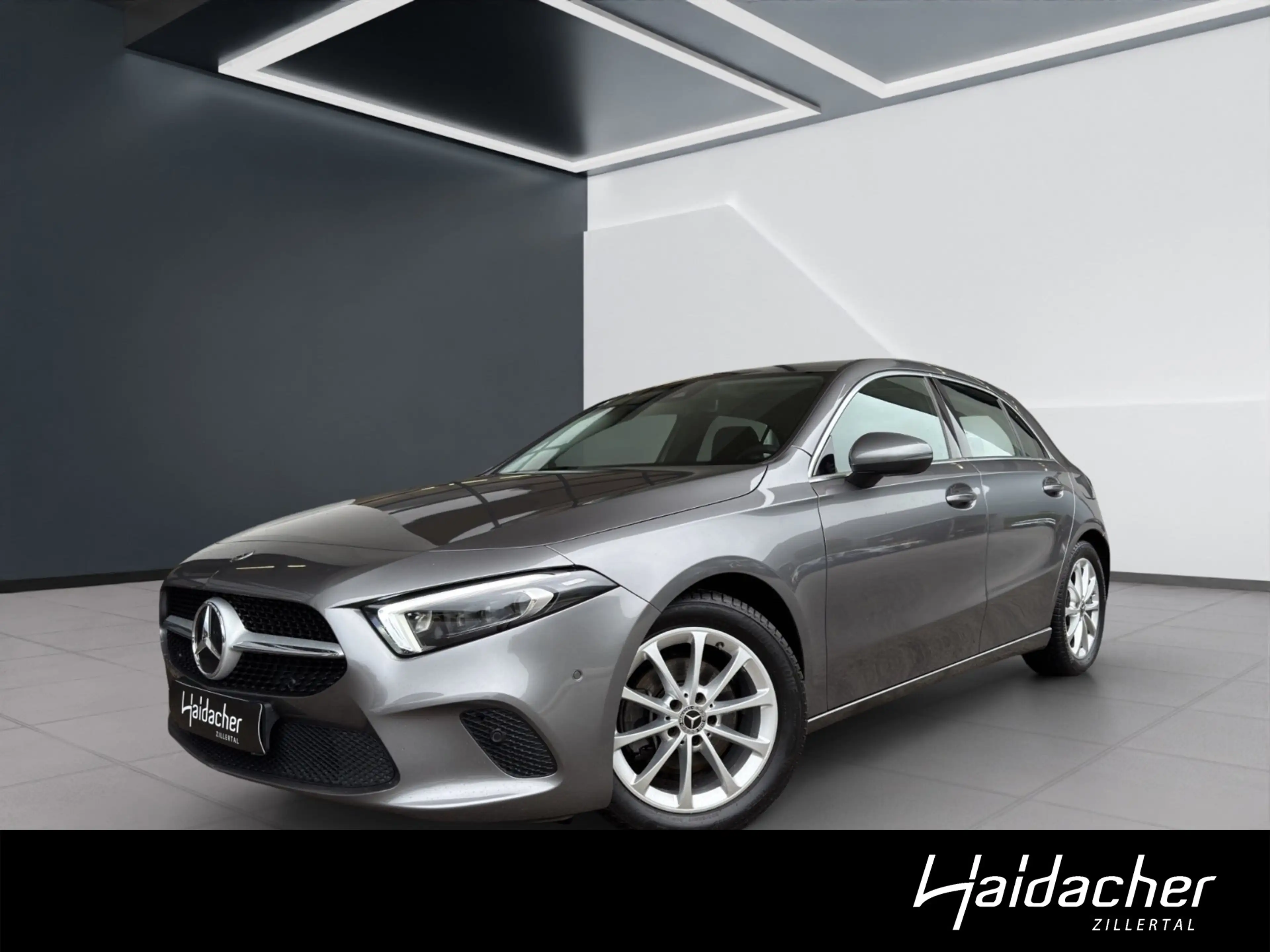 Mercedes-Benz A 200 Progressive PTS Shz Ambi Mbeam MBUX AUT
