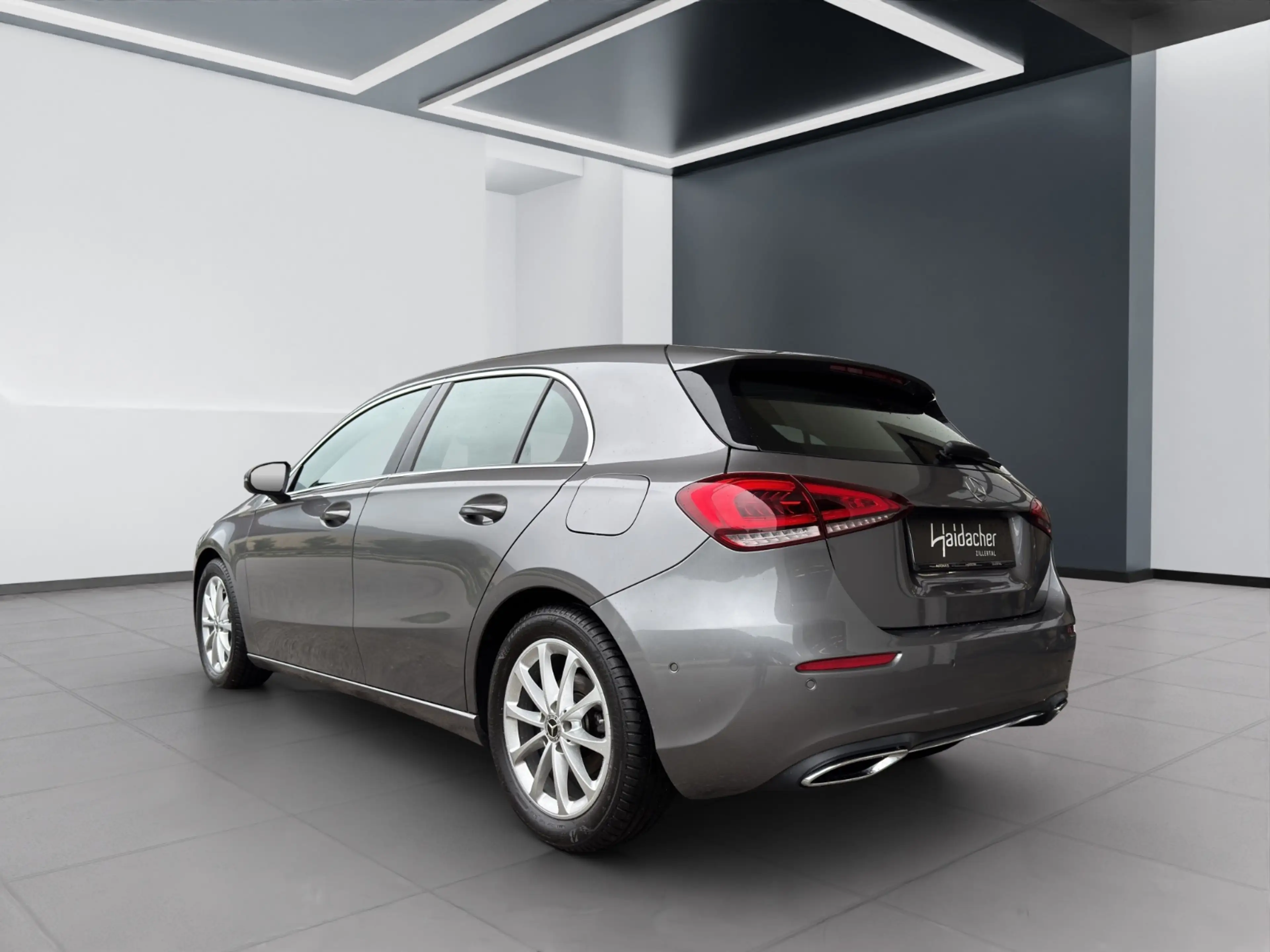 Mercedes-Benz A 200 Progressive PTS Shz Ambi Mbeam MBUX AUT — photo 5