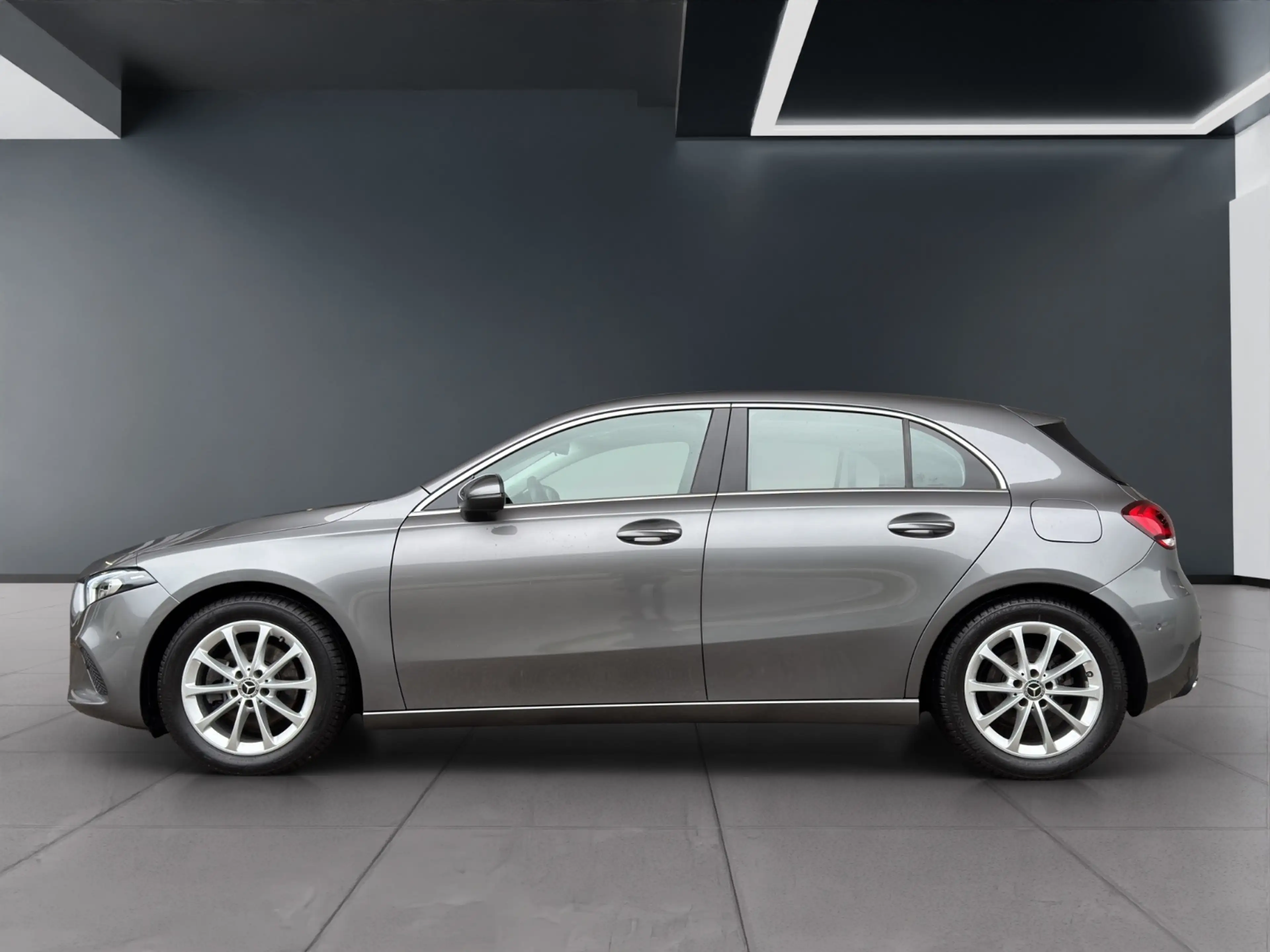 Mercedes-Benz A 200 Progressive PTS Shz Ambi Mbeam MBUX AUT — photo 4