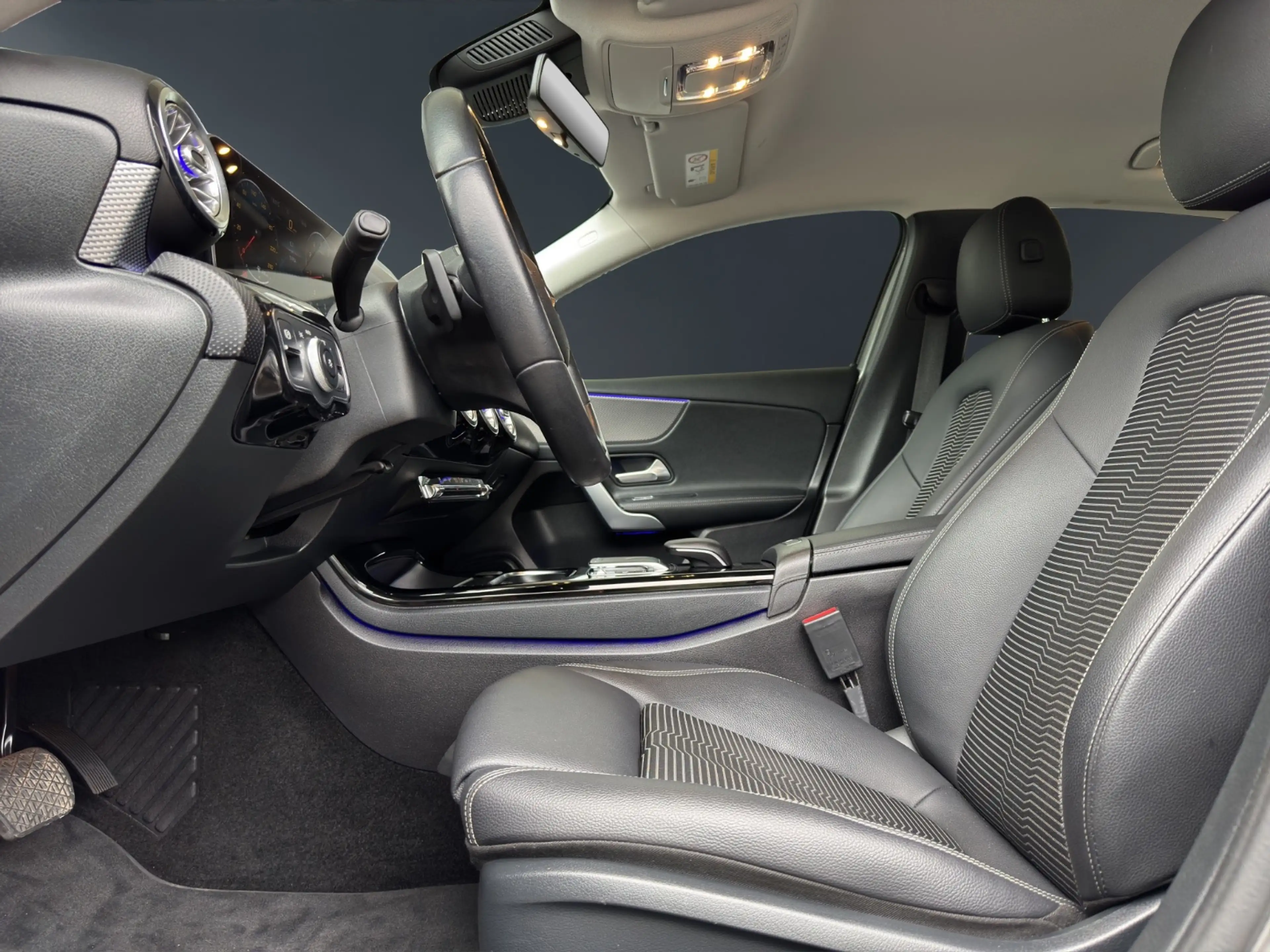 Mercedes-Benz A 200 Progressive PTS Shz Ambi Mbeam MBUX AUT — photo 9