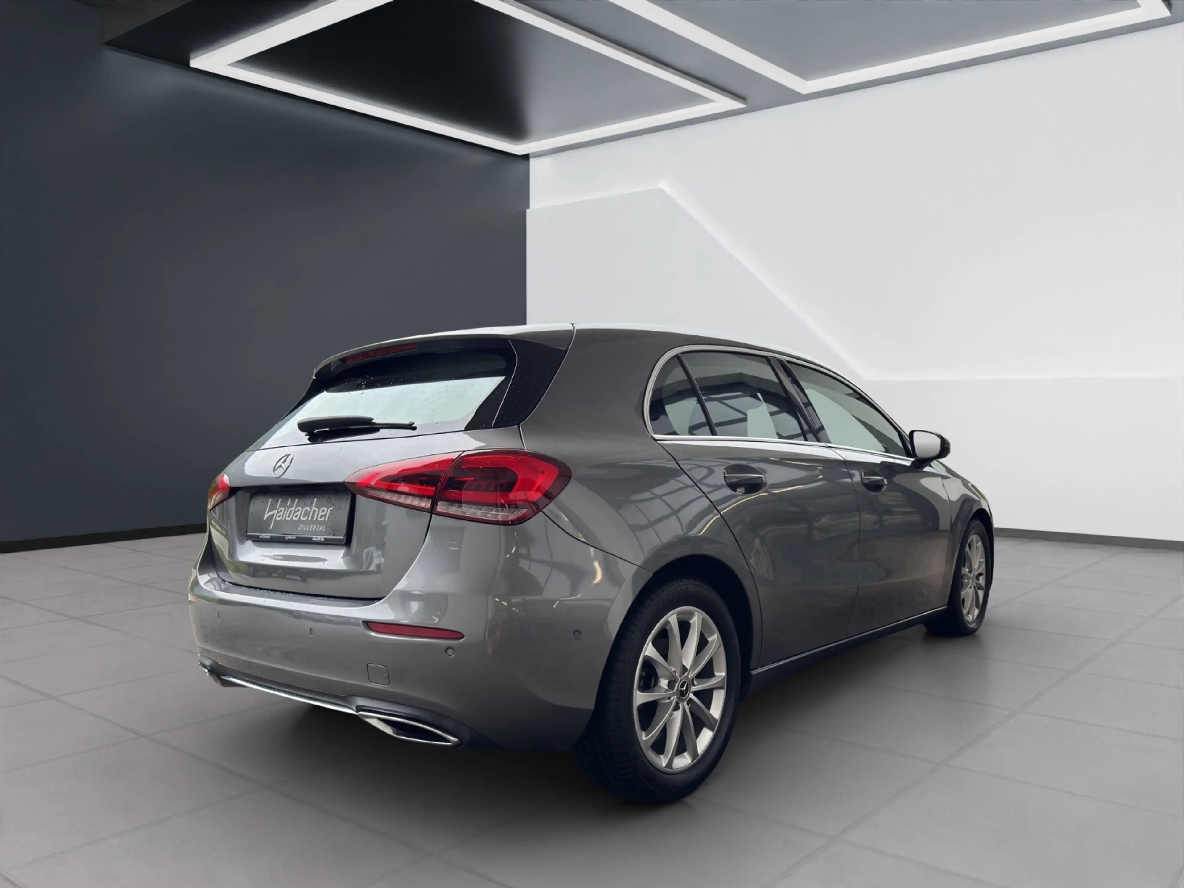 Mercedes-Benz A 200 Progressive PTS Shz Ambi Mbeam MBUX AUT — photo 7