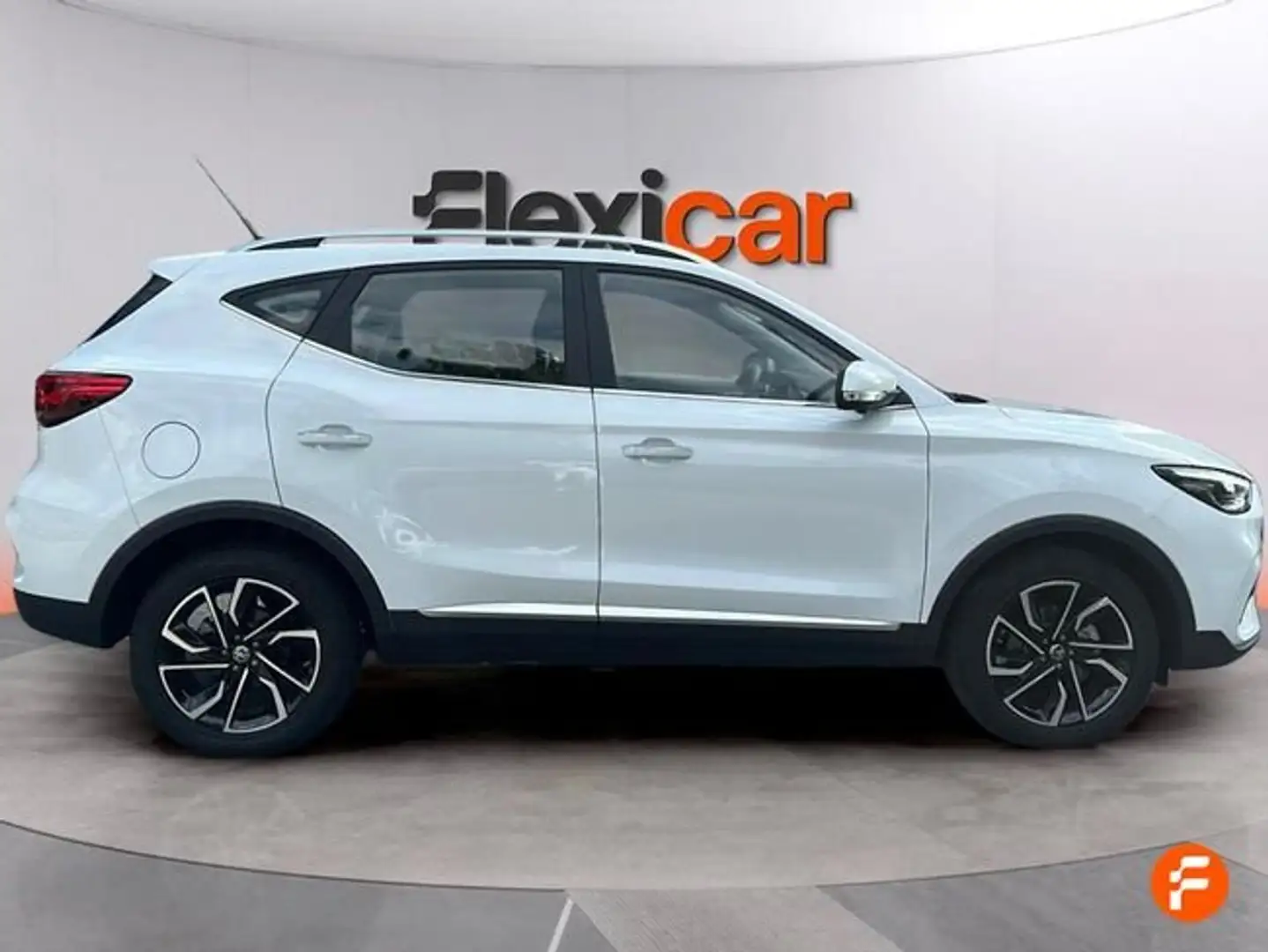 MG ZS 1.5 Luxury Blanco - 2