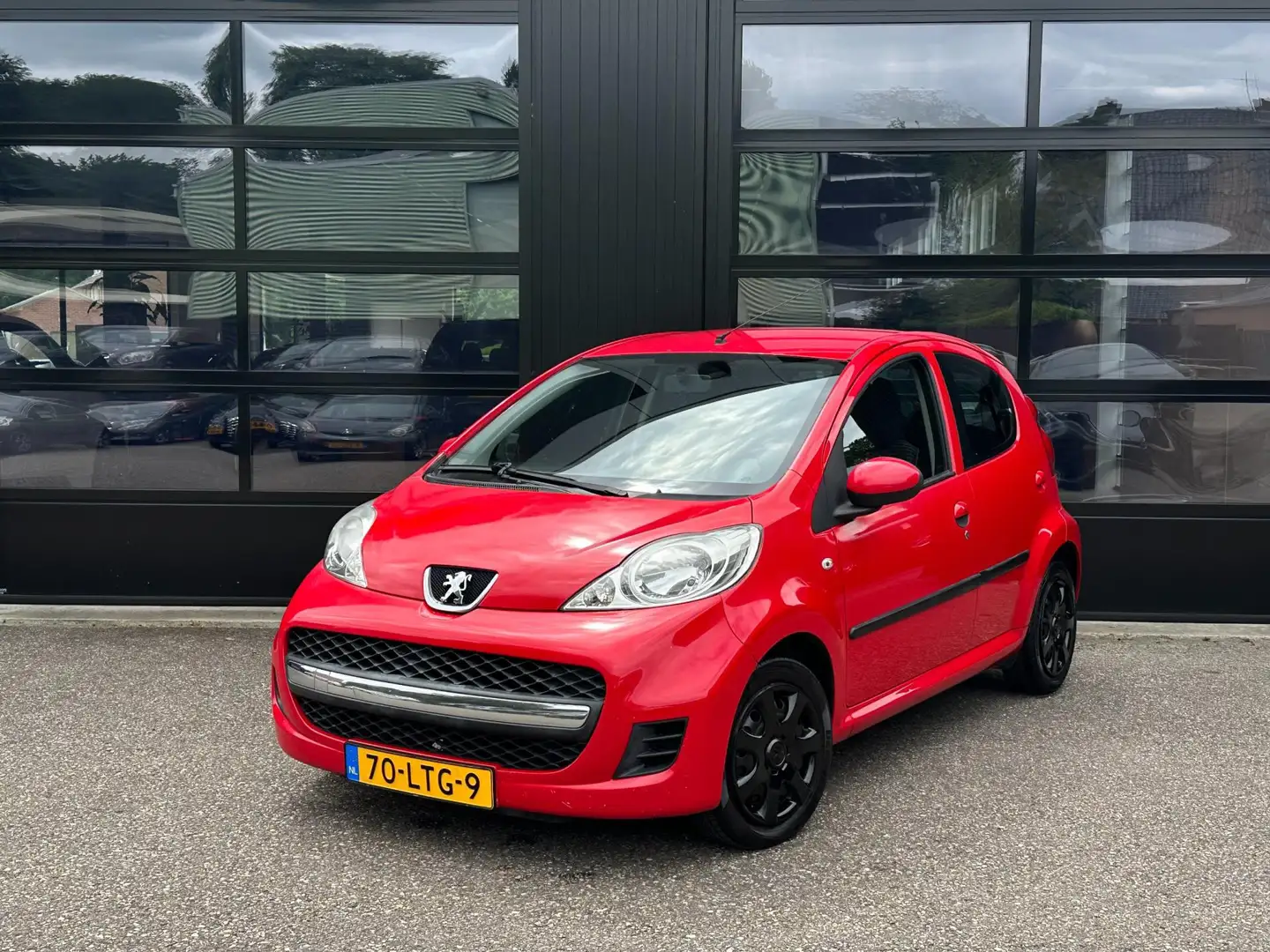 Peugeot 107 1.0-12V Urban Move Navi Airco Elektr. Ramen Rood - 1