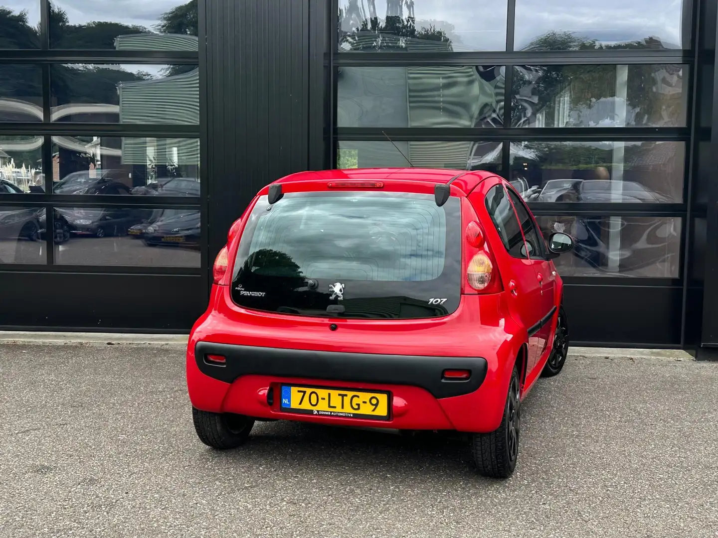 Peugeot 107 1.0-12V Urban Move Navi Airco Elektr. Ramen Rood - 2