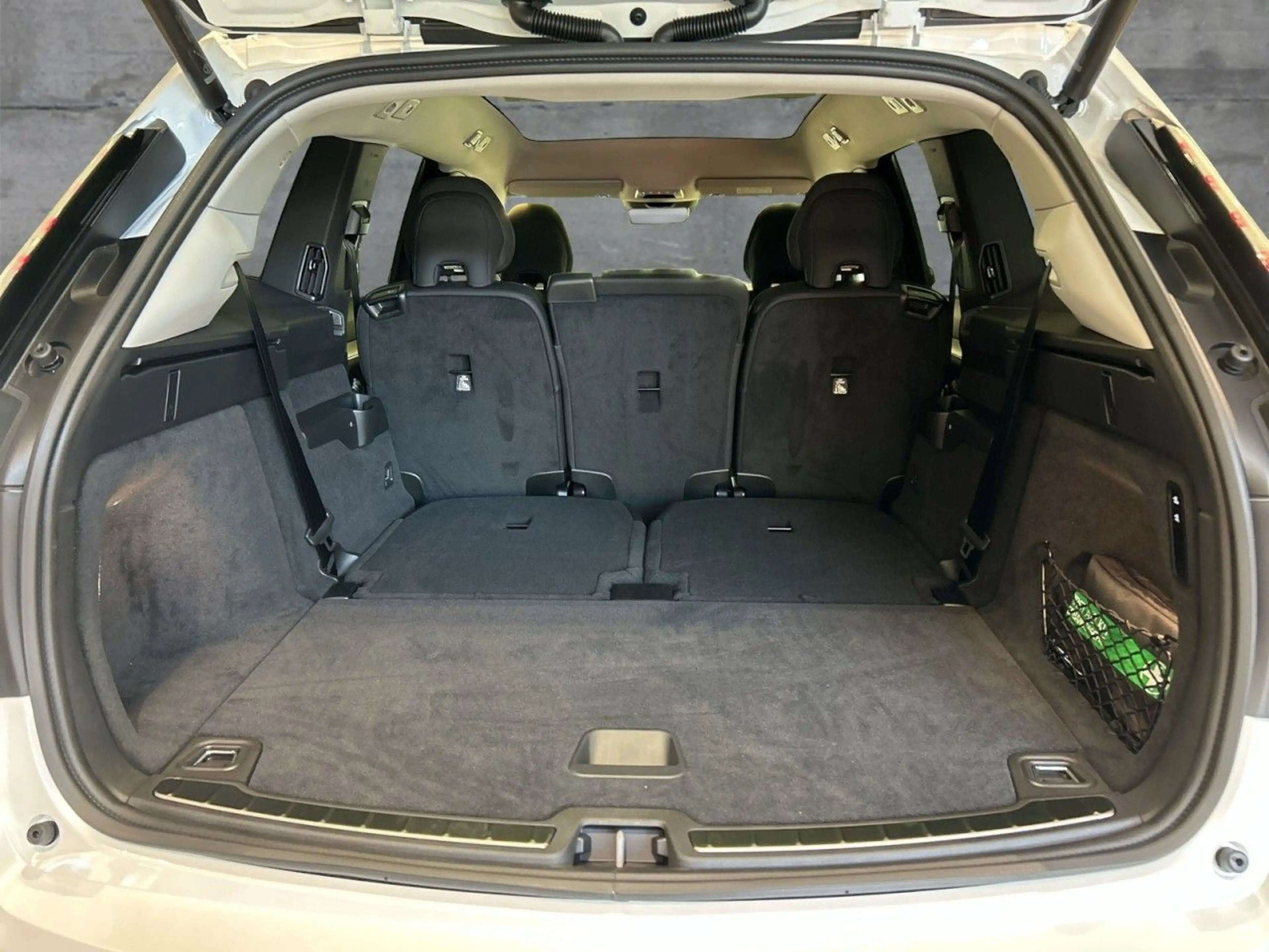 Volvo EX90 Twin Motor AWD Plus 7-Sitzer 106kWh Klima — photo 8
